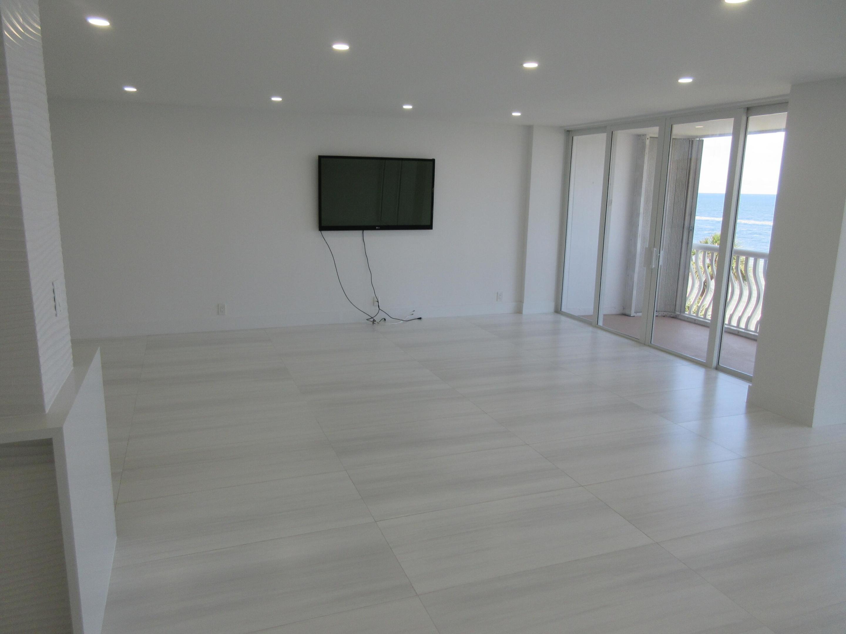 POINT OF AMERICAS PHASE II CONDO - Residential