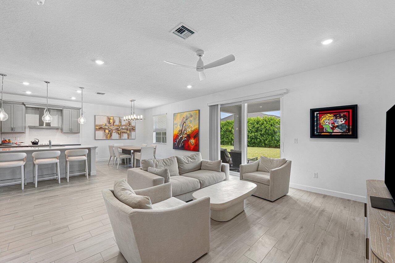 BOYNTON WATERS WEST 2 - Residential