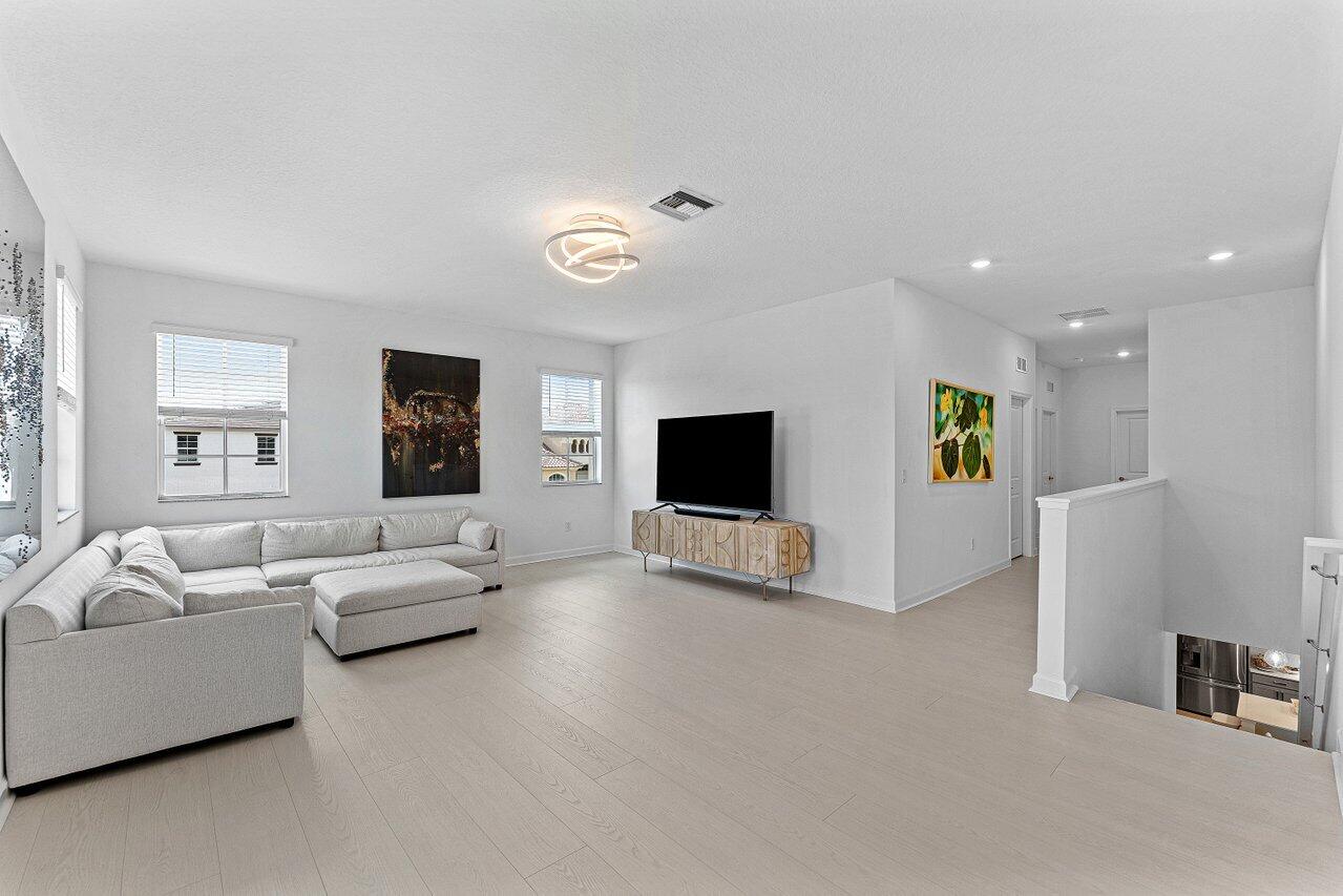 BOYNTON WATERS WEST 2 - Residential