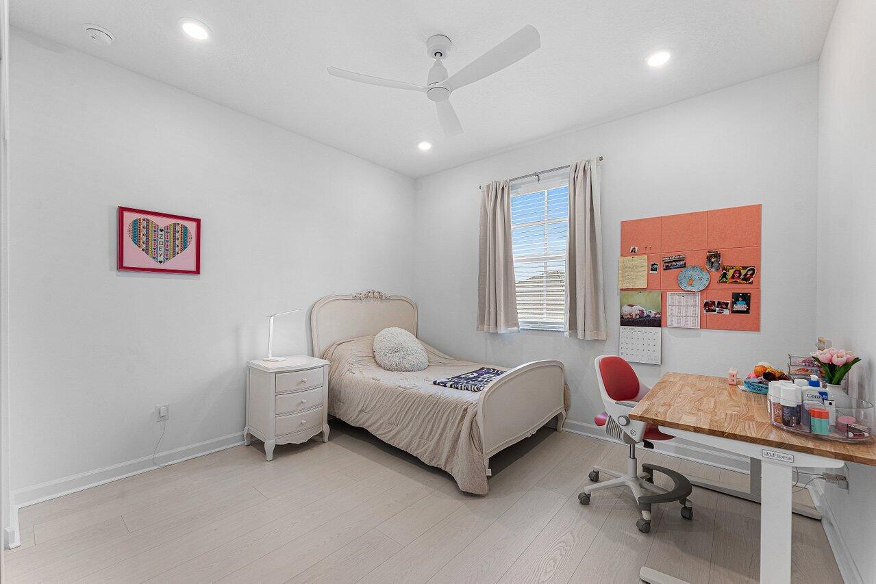 BOYNTON WATERS WEST 2 - Residential