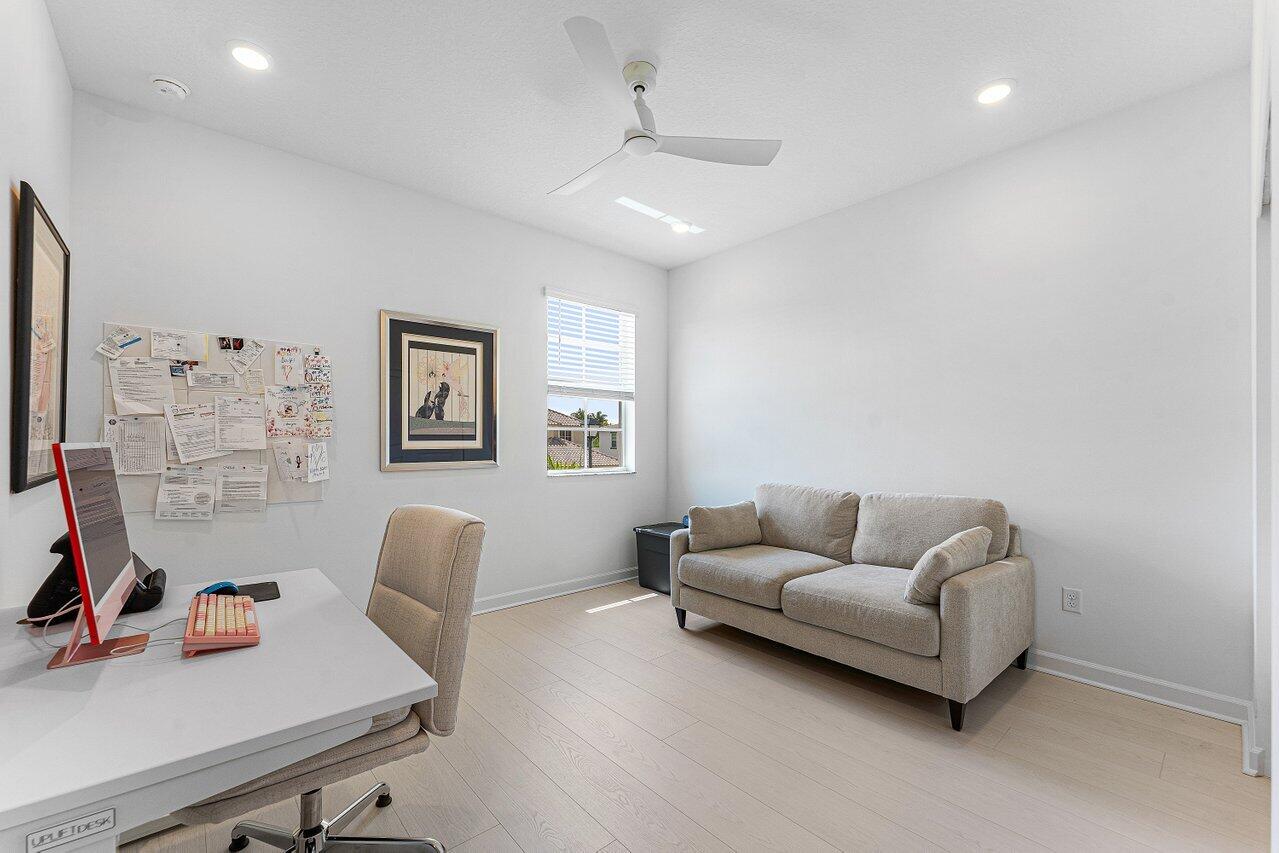 BOYNTON WATERS WEST 2 - Residential