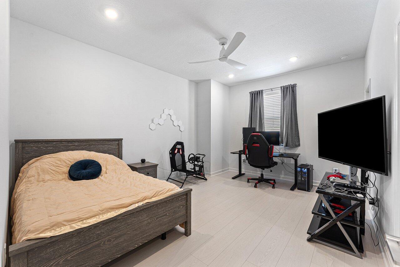 BOYNTON WATERS WEST 2 - Residential