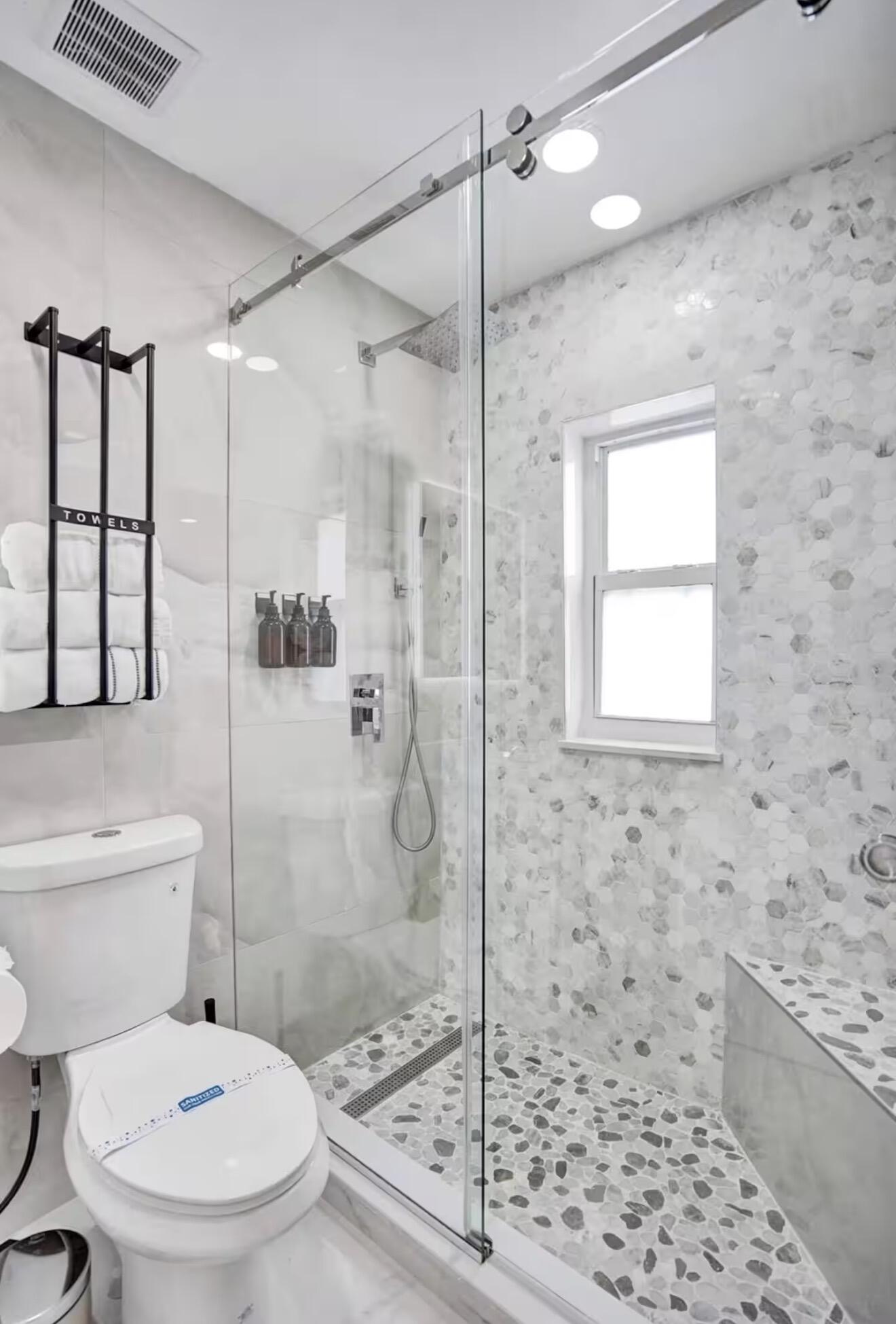 HOLLYWOOD - Residential Lease