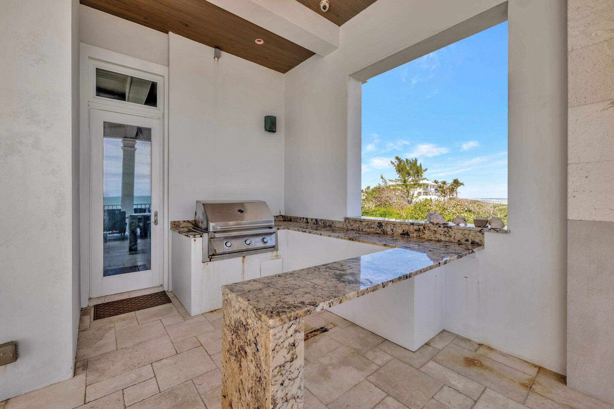 DIAMOND SANDS - Residential