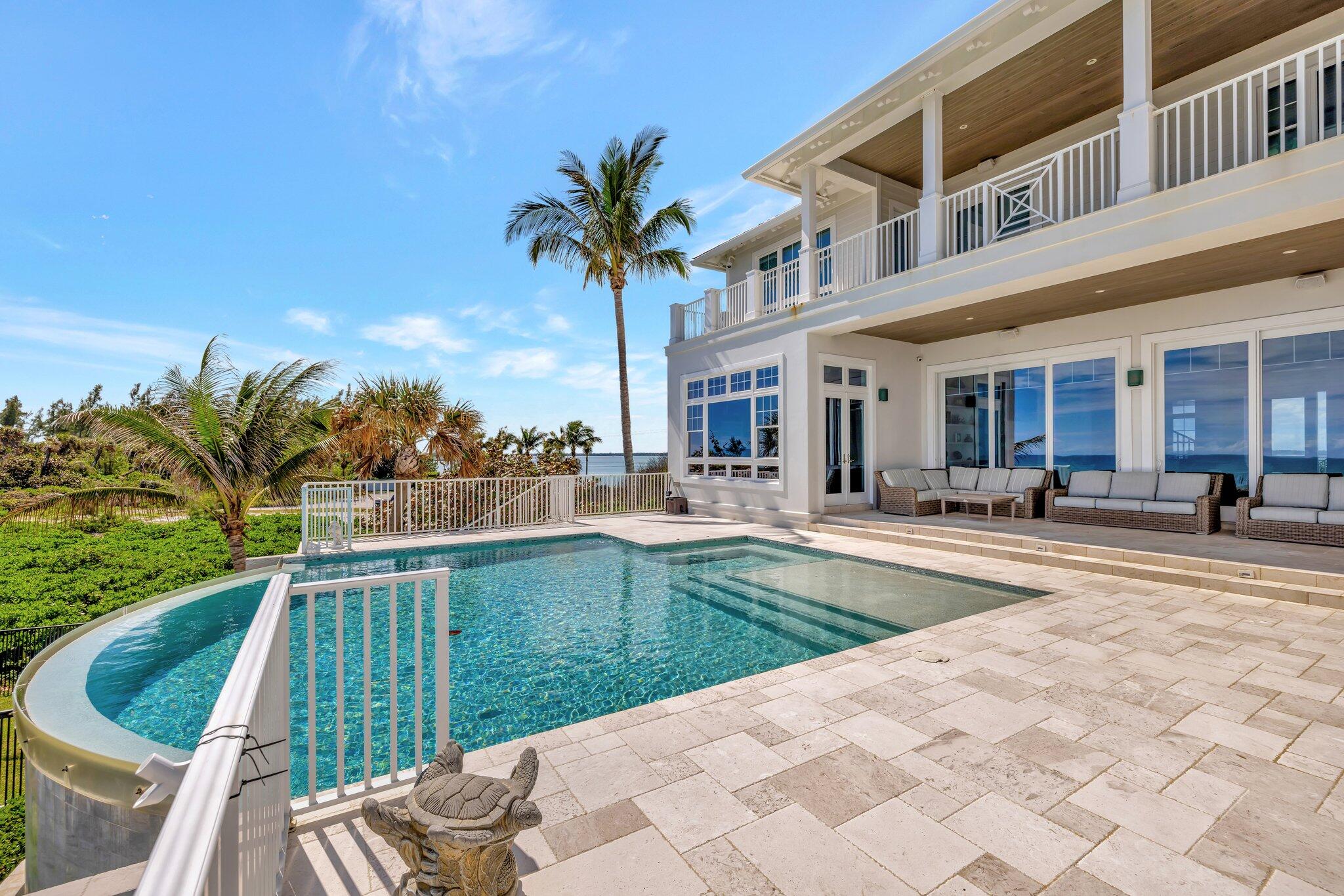 DIAMOND SANDS - Residential