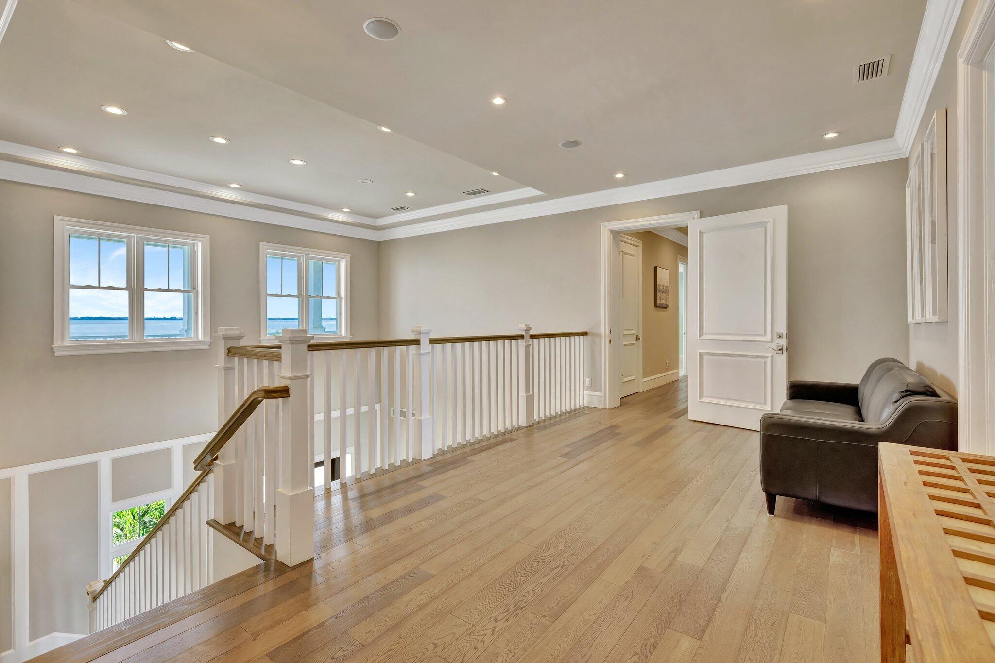 DIAMOND SANDS - Residential