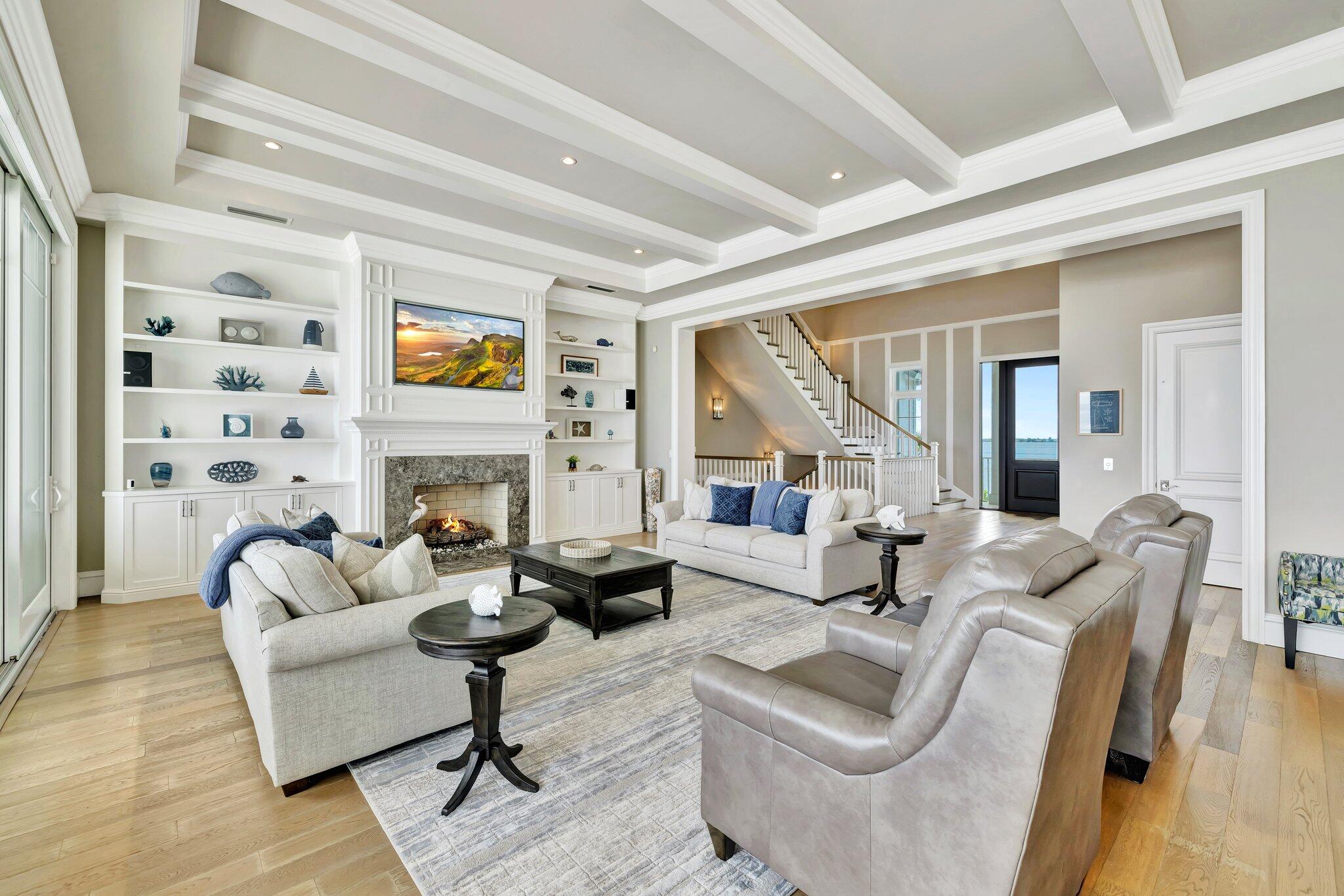 DIAMOND SANDS - Residential