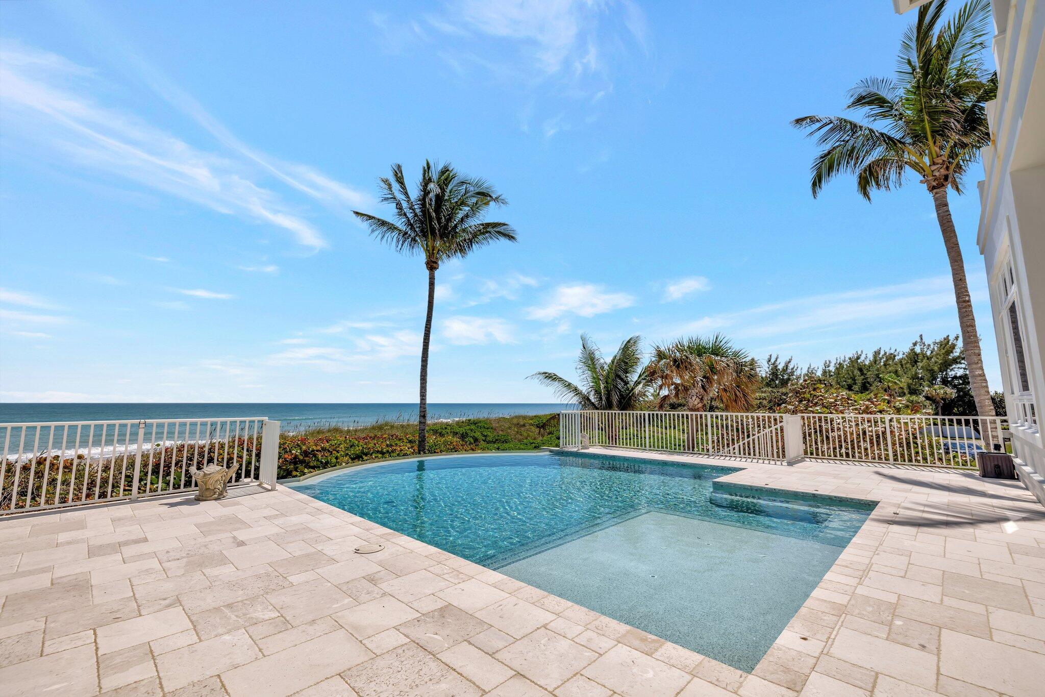 DIAMOND SANDS - Residential