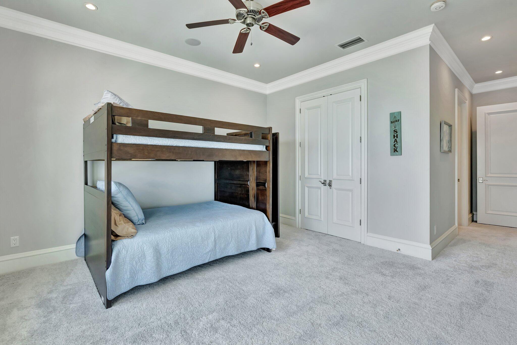DIAMOND SANDS - Residential