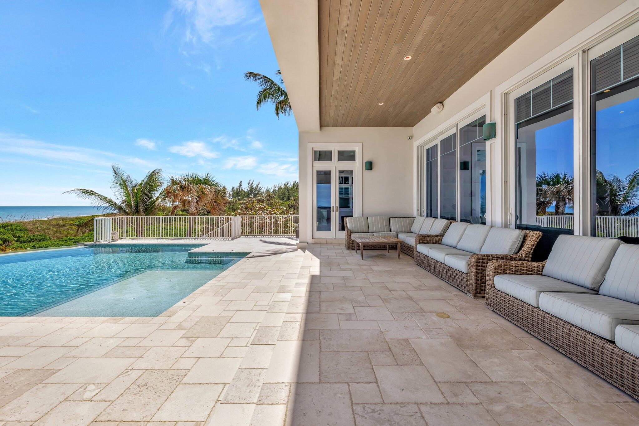 DIAMOND SANDS - Residential