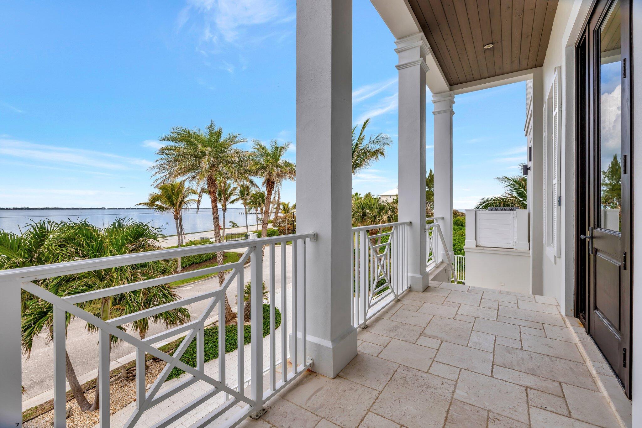 DIAMOND SANDS - Residential