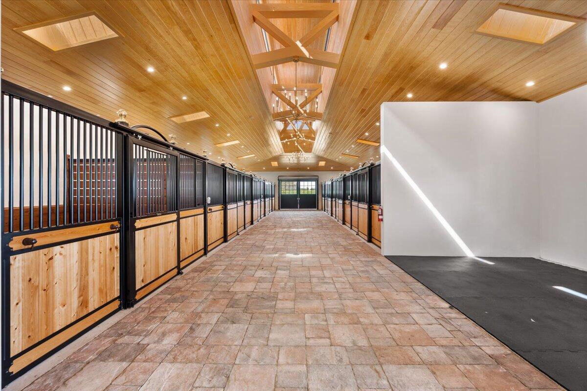 LTS 8A & 9A FARMS AT EQUESTRIAN CLUB REP - Residential