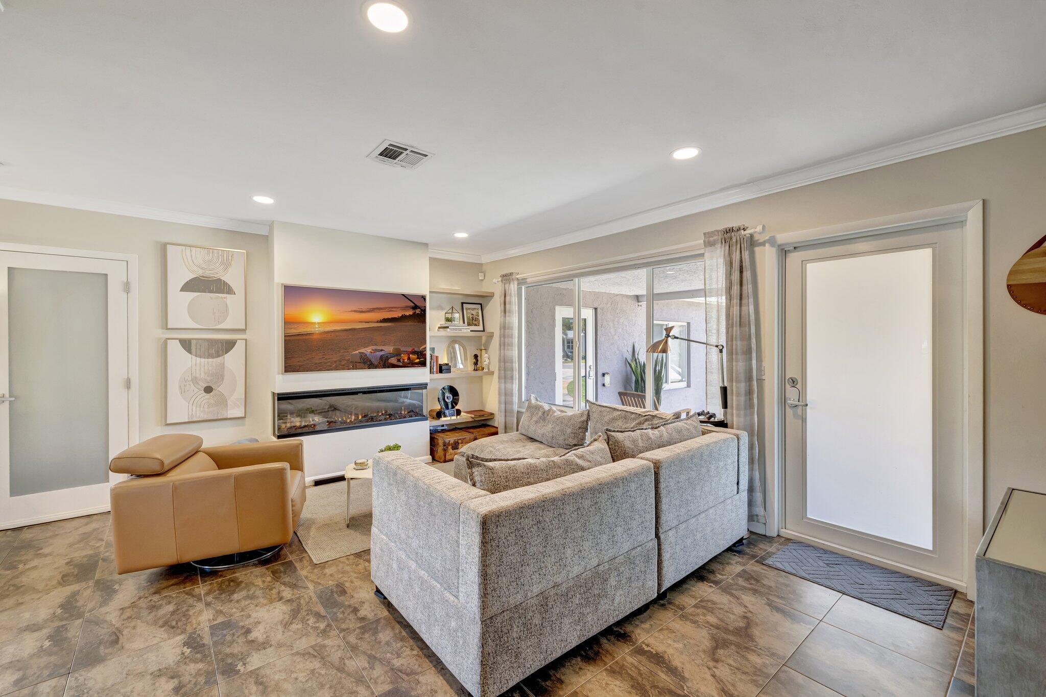 SUN SET MANORS FIRST ADD - Residential