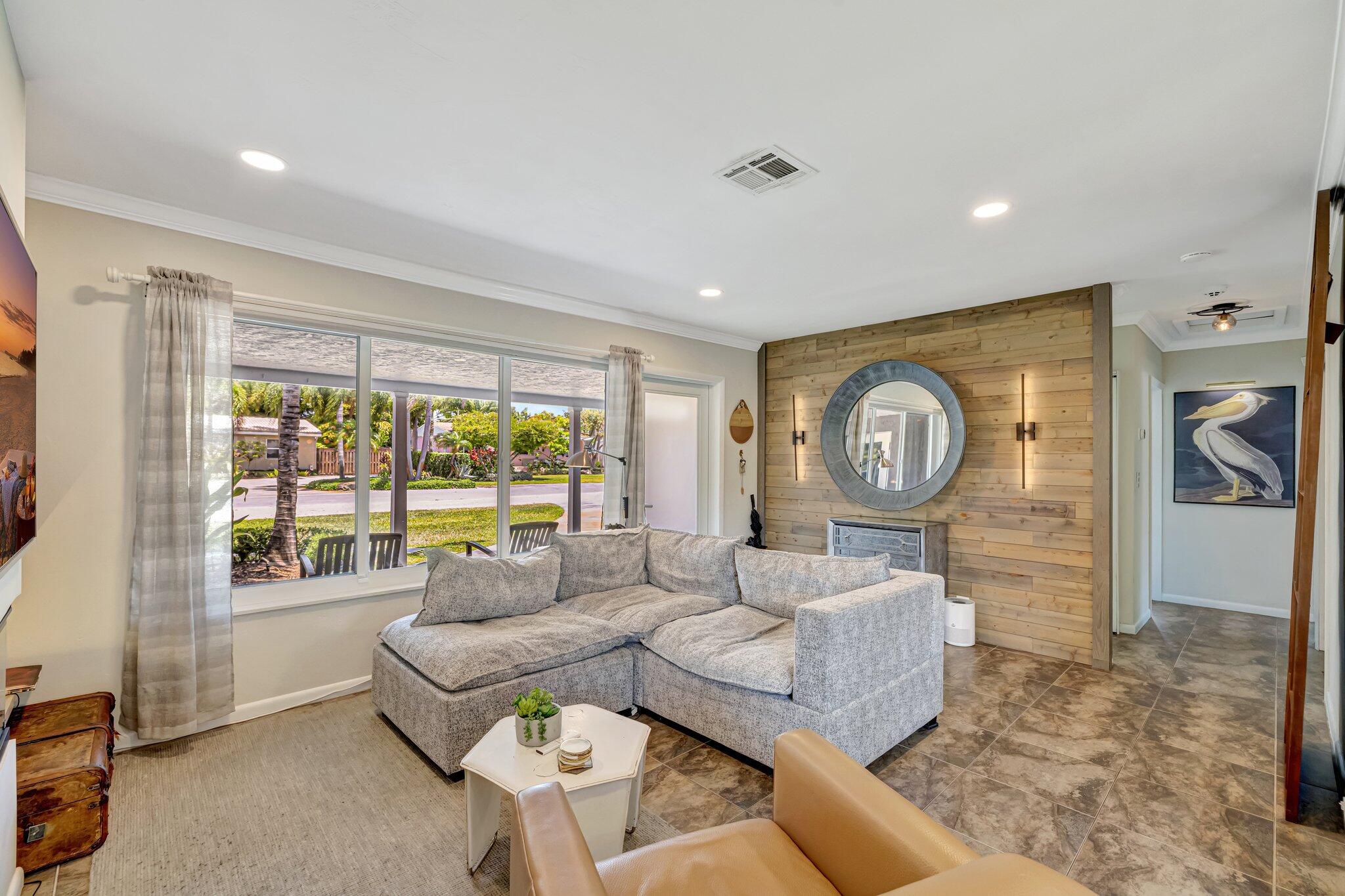SUN SET MANORS FIRST ADD - Residential