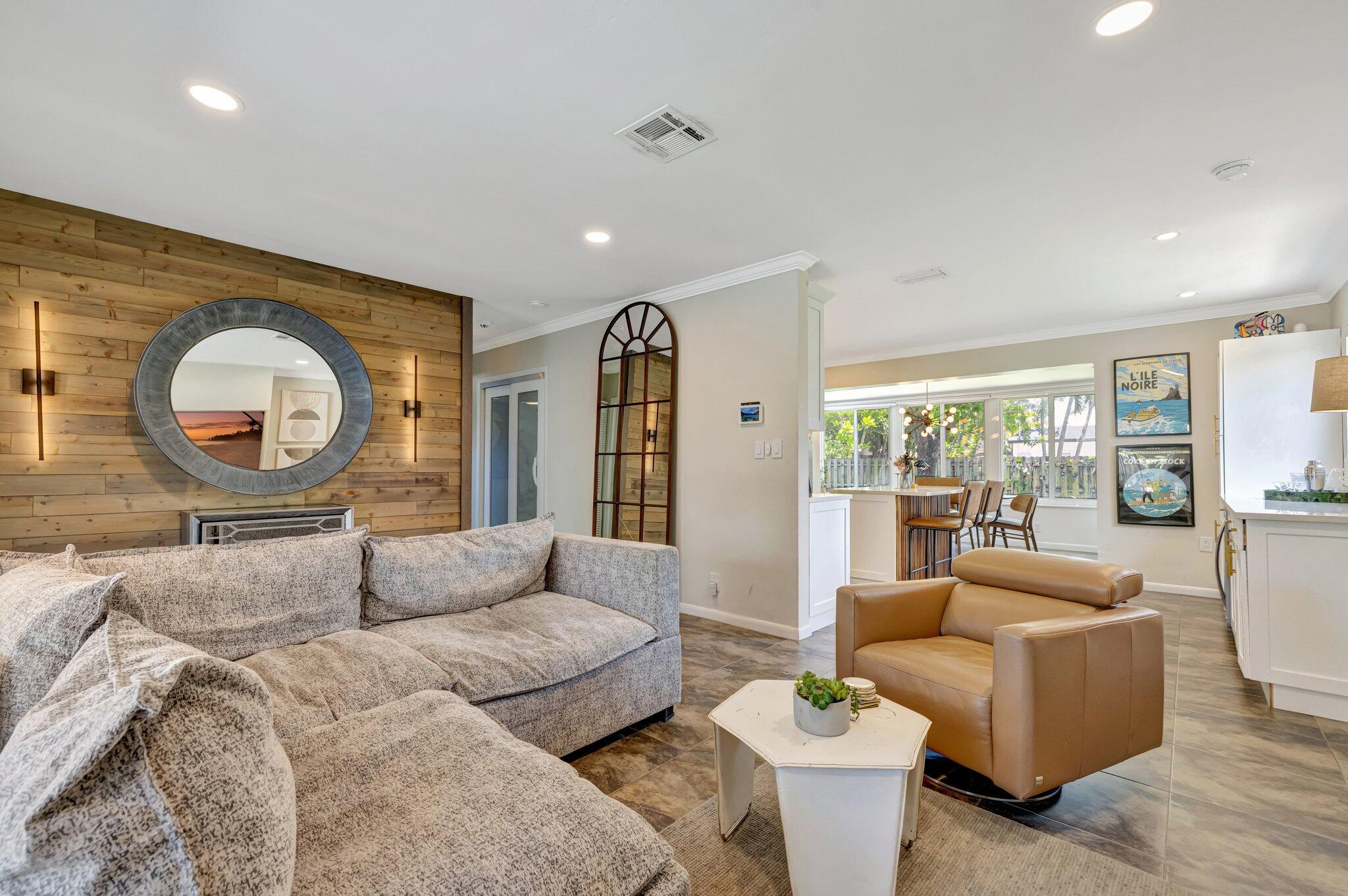 SUN SET MANORS FIRST ADD - Residential