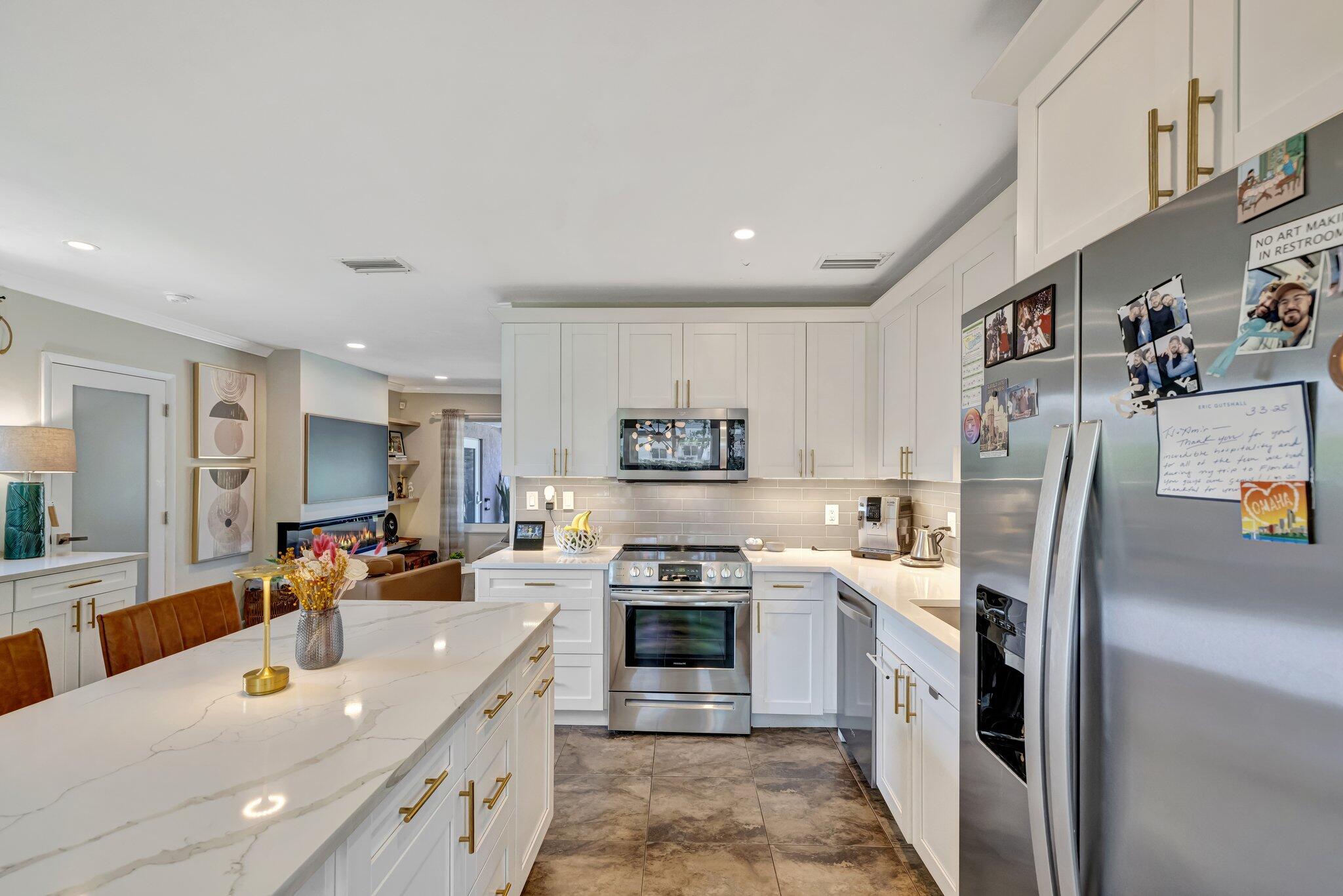 SUN SET MANORS FIRST ADD - Residential