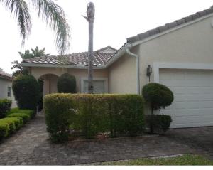 BEAUTIFUL HOME IN THE 55+ COMMUNITY OF CASCADES AT ST LUICE WEST. LOCATED IN A MANNED GATED COMMUNITY THIS HOME HOST AN OPEN FLOOR PLAN THAT FLOWS BEAUTIFULLY FROM THE KITCHEN INTO THE LIVING ROOM AND FROM THE LIVING ROOM INTO A RELAXING SCREEN PATIO AREA. KITCHEN ALSO OPENS TO A DEN THAT CAN BE CONVERTED INTO A 3RD BEDROOM. BEAUTIFUL CARPET AND TILE FLOORING. ENJOY THE SPACIOUS MASTER BEDROOM AND SPA LIKE MASTER BATHRROOM WITH ITS SEPERATE SHOWER AND TUB. CLOSE TO SHOPPING, DINING AND INTERSTATE 95 THIS IS A MUST SEE. THIS IS A FANNIE MAE HOMEPATH PROPERTY.