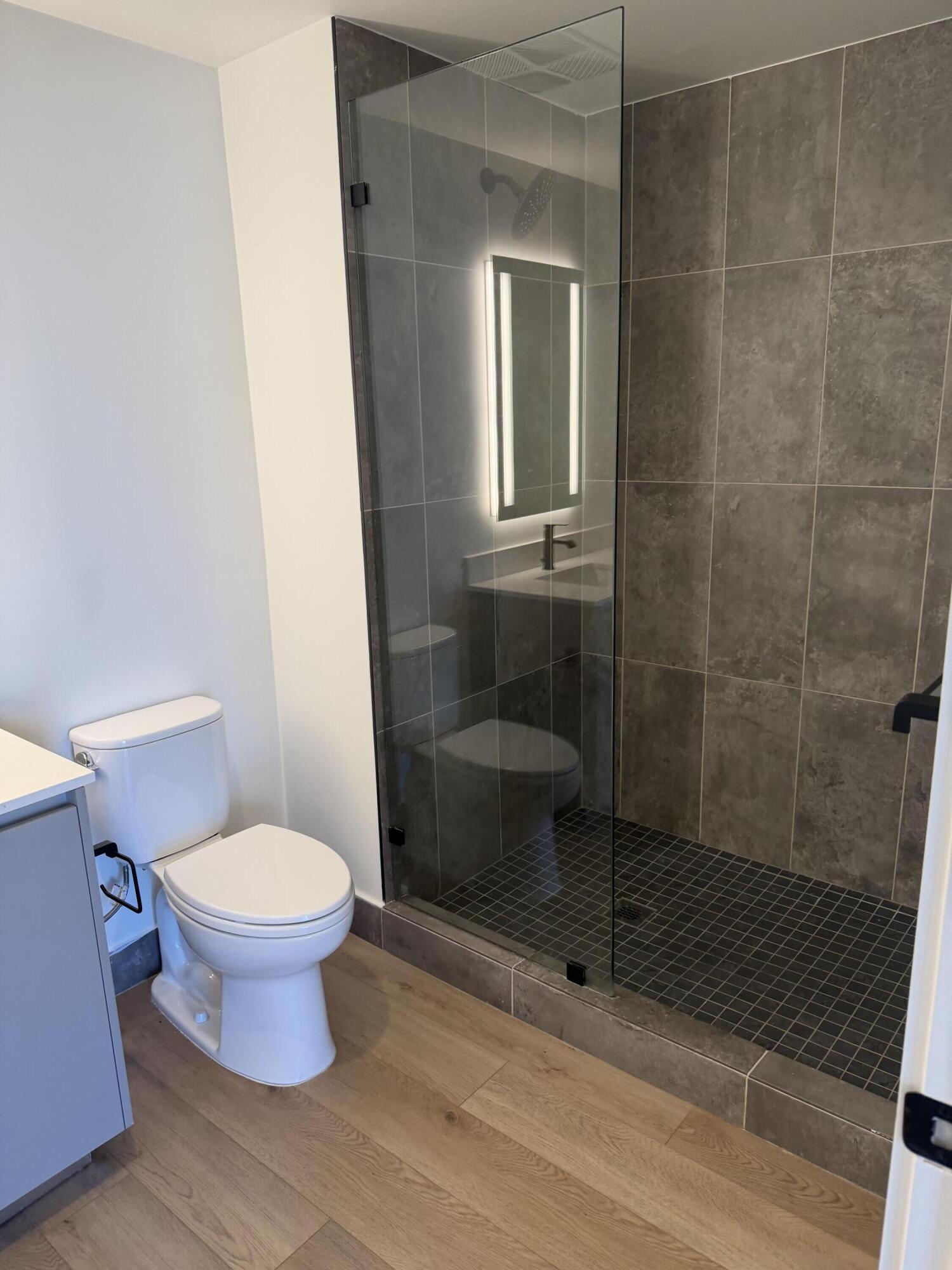 FT LAUDERDALE B-40 - Residential Lease