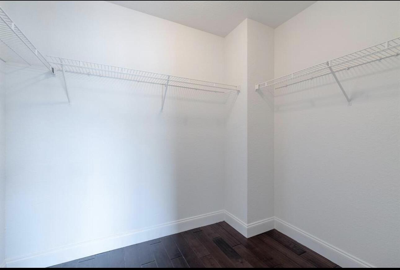 BRIGER PARS G, H AND J - Residential Lease