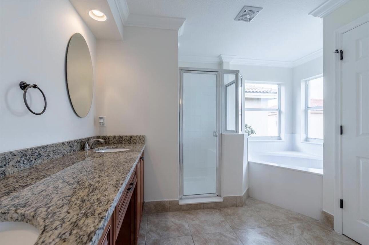 BRIGER PARS G, H AND J - Residential Lease