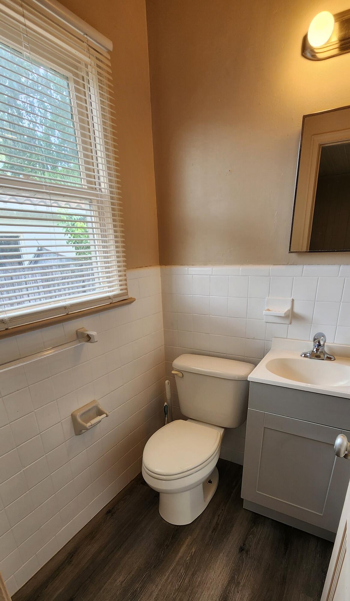FT LAUDERDALE B-40 - Residential Lease