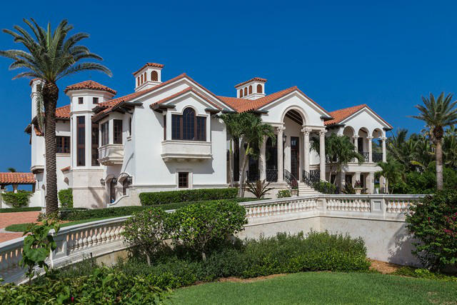 SAILFISH POINT - Residential