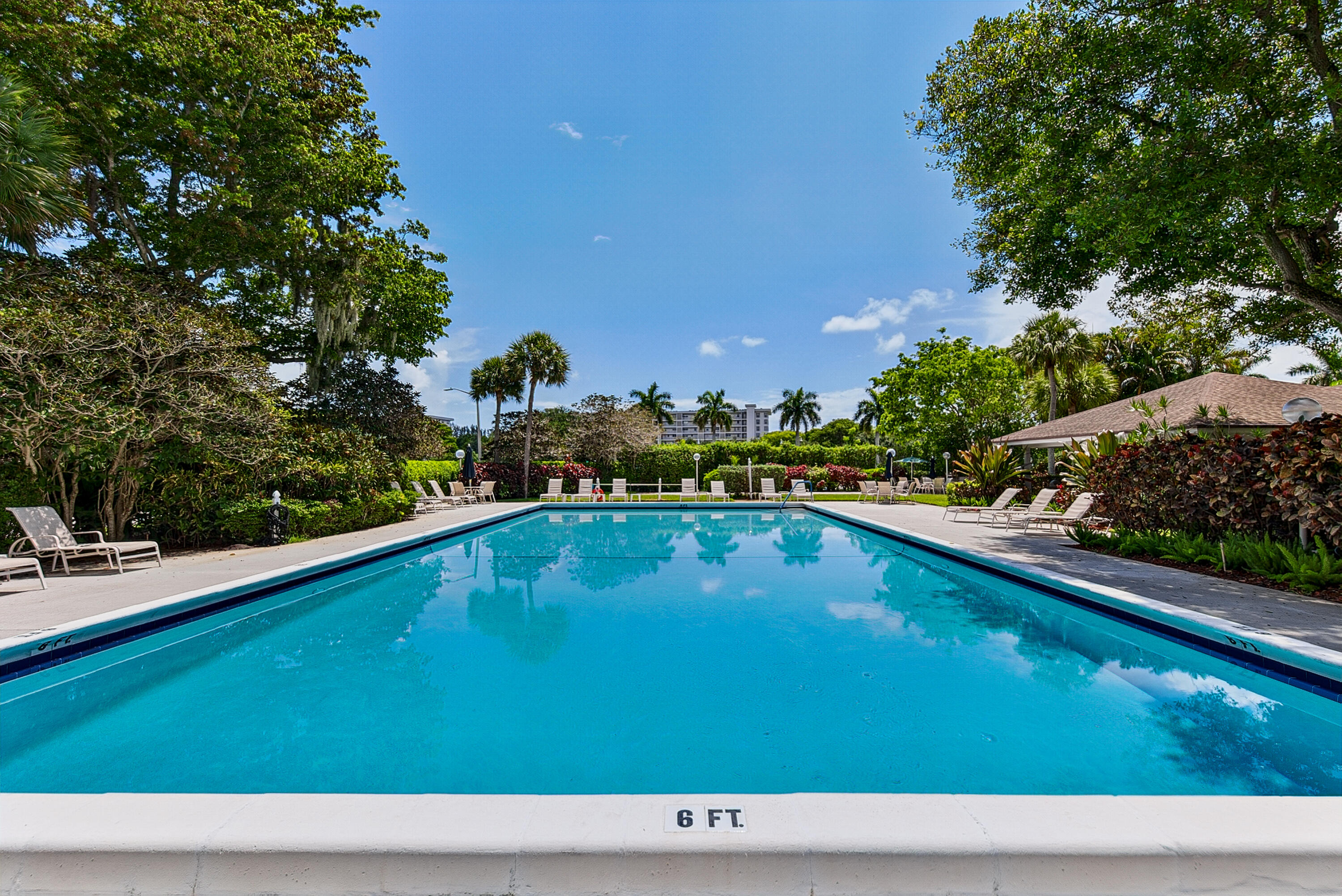 NO 103 PALM-AIRE COUNTRY CLUB - Residential