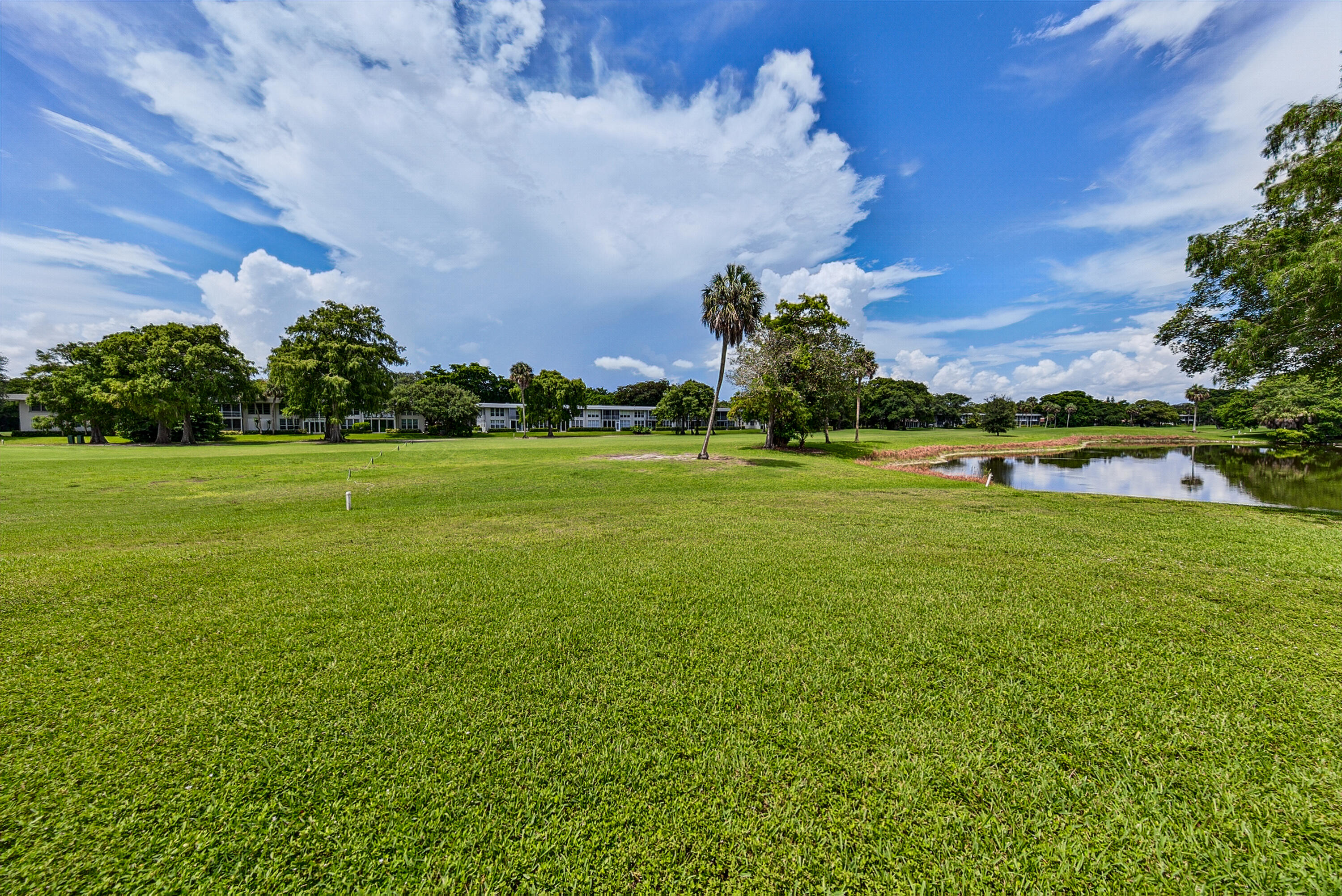 NO 103 PALM-AIRE COUNTRY CLUB - Residential
