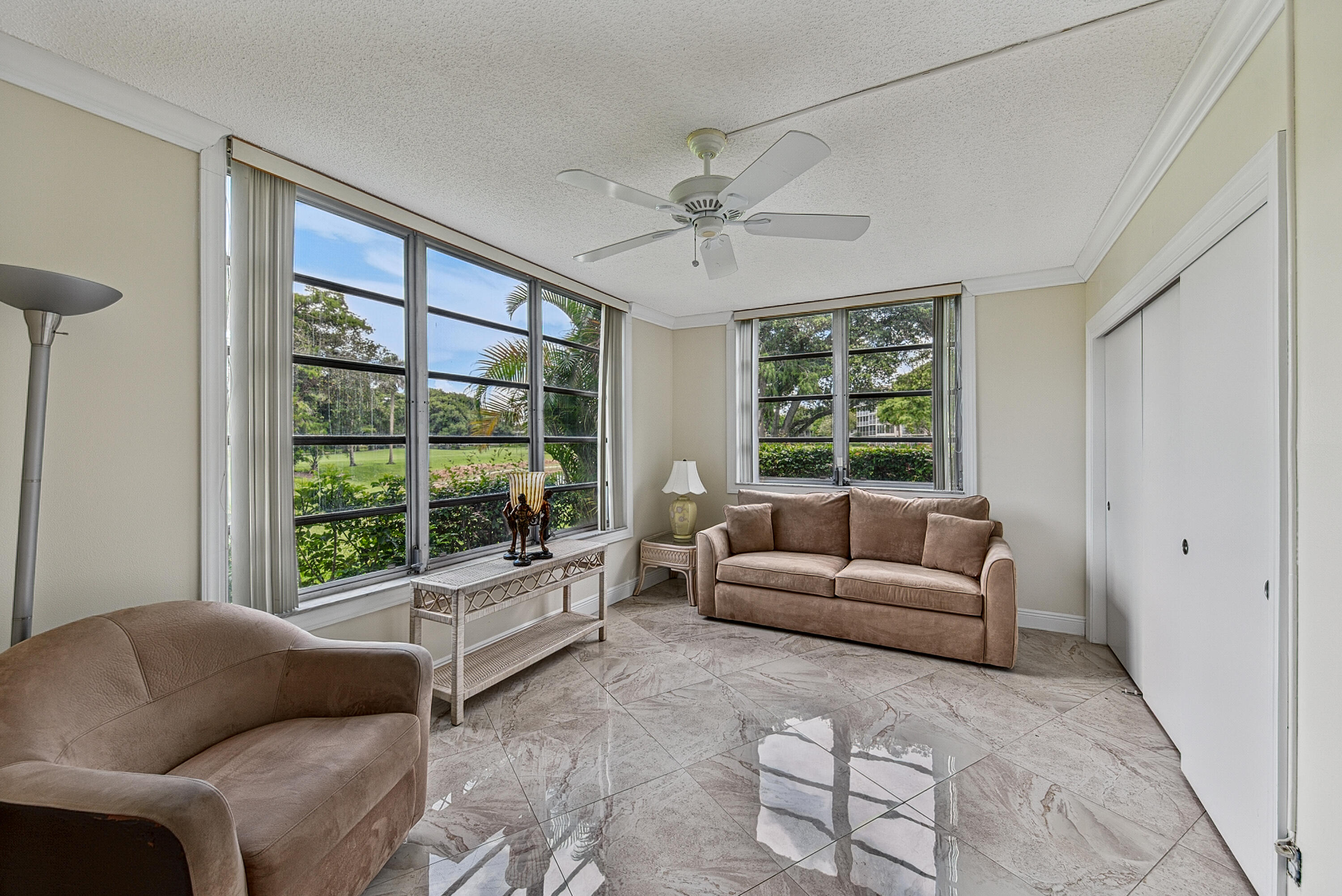 NO 103 PALM-AIRE COUNTRY CLUB - Residential
