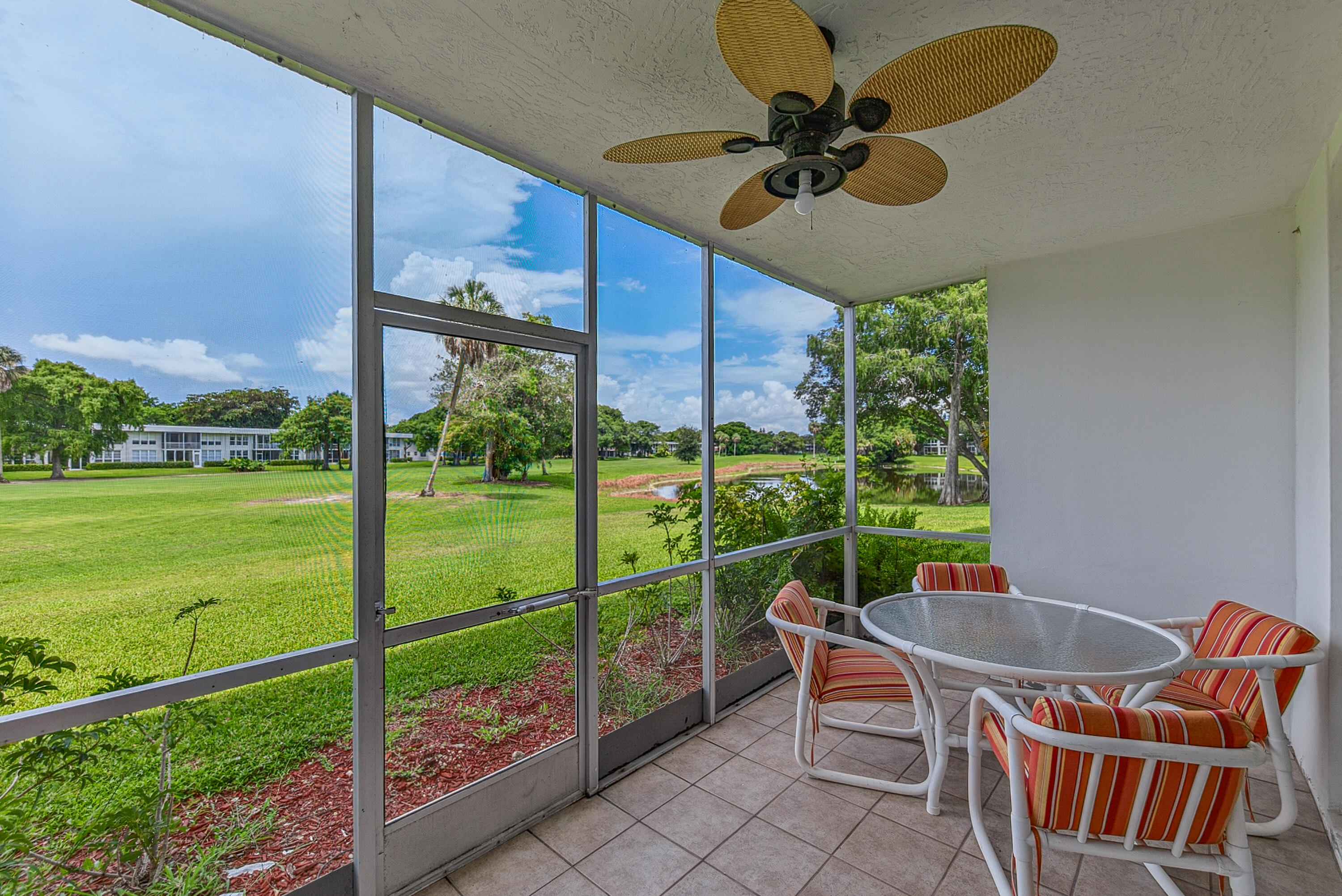 NO 103 PALM-AIRE COUNTRY CLUB - Residential