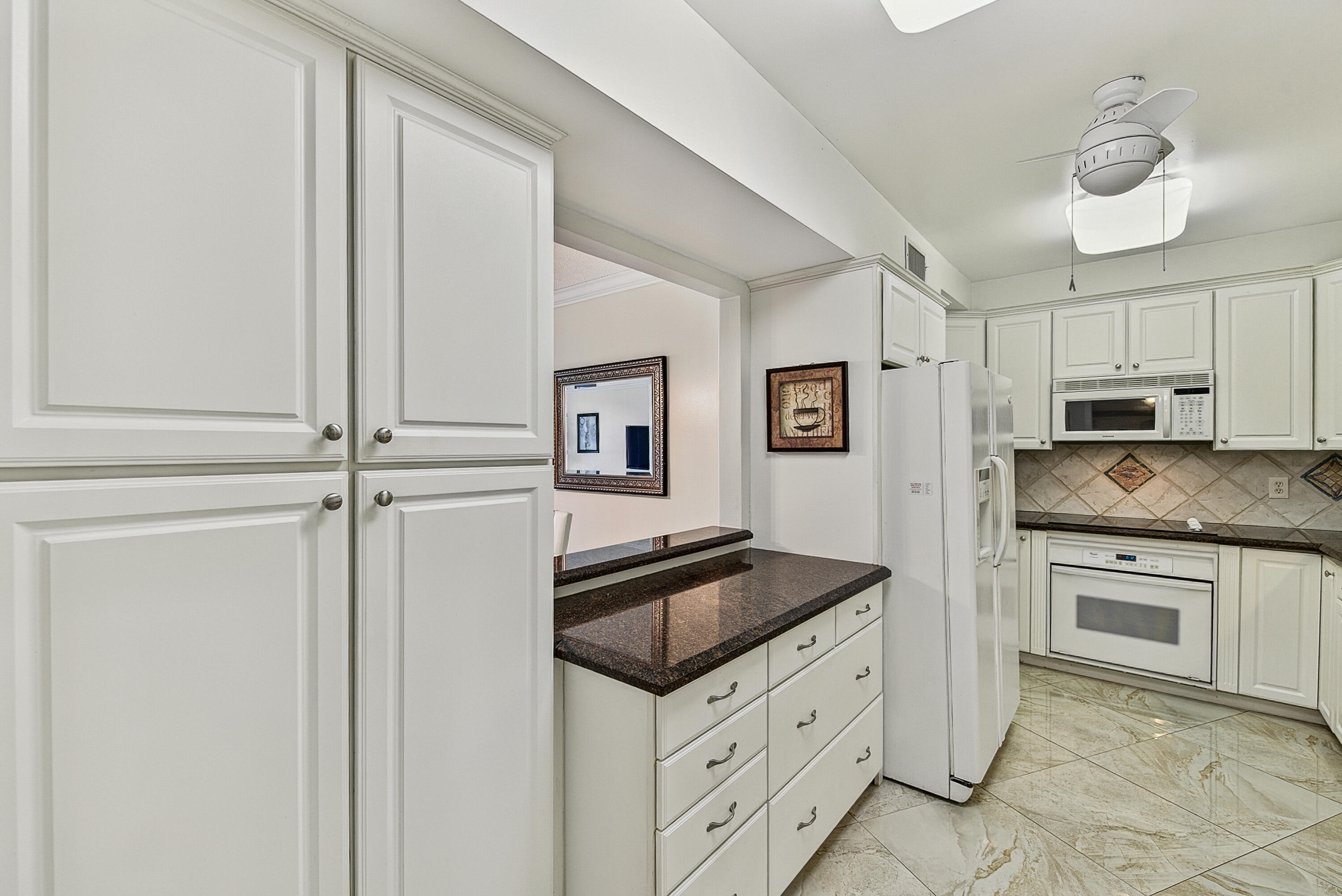 NO 103 PALM-AIRE COUNTRY CLUB - Residential