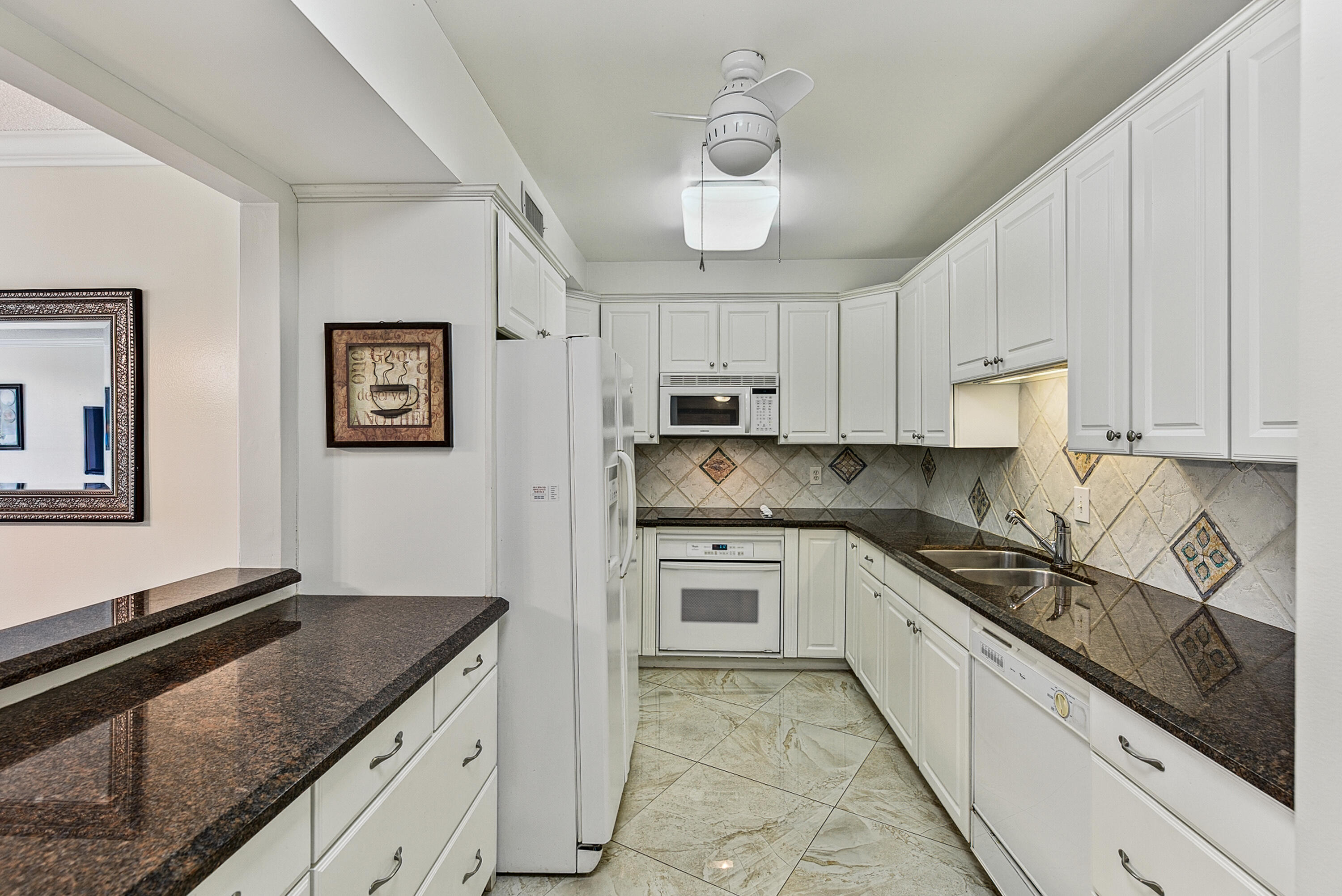 NO 103 PALM-AIRE COUNTRY CLUB - Residential