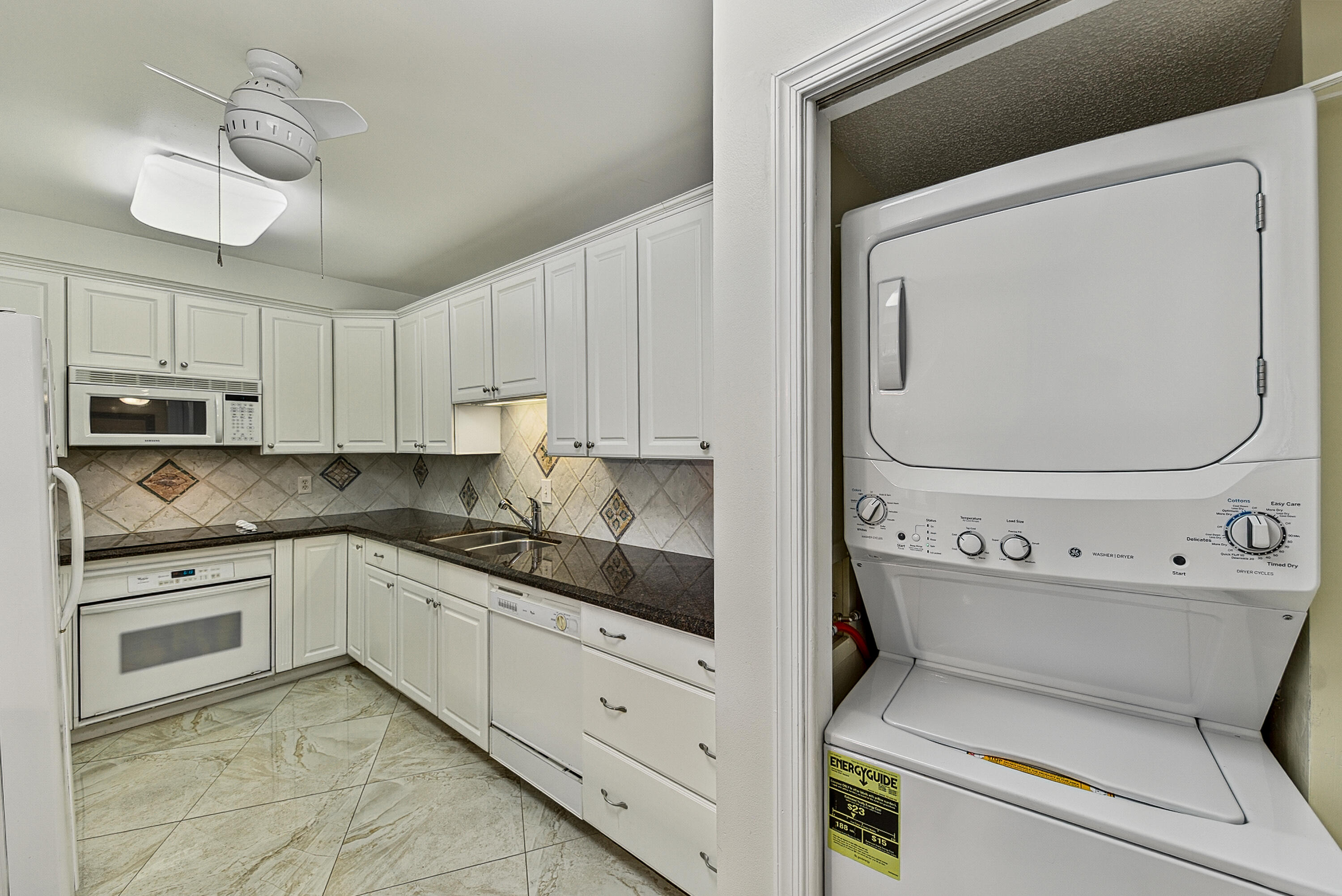 NO 103 PALM-AIRE COUNTRY CLUB - Residential