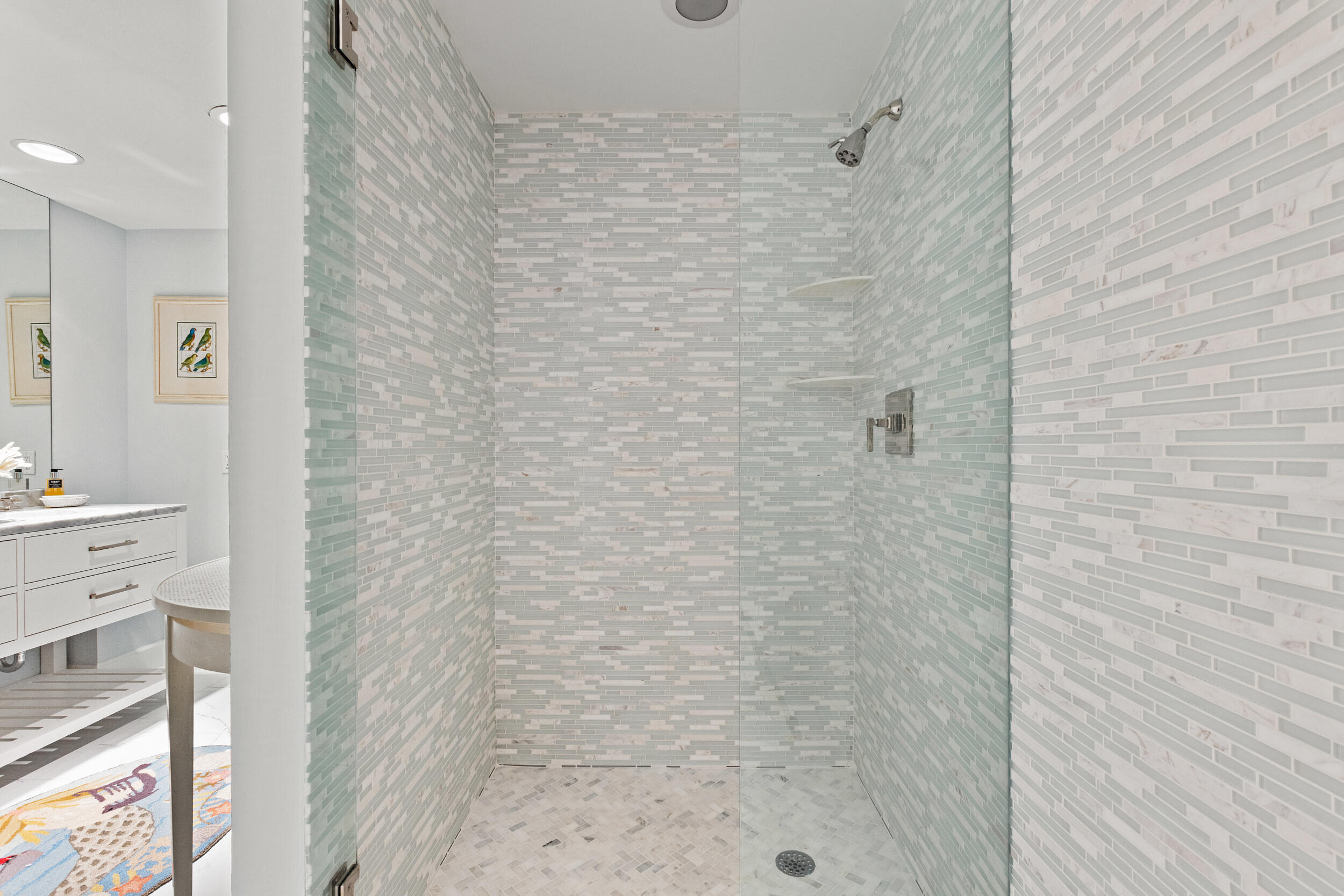 REEF CONDO - Residential