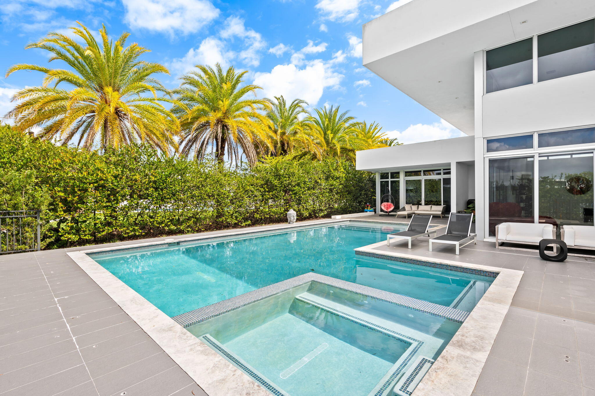 WESTON ESTATES - Residential