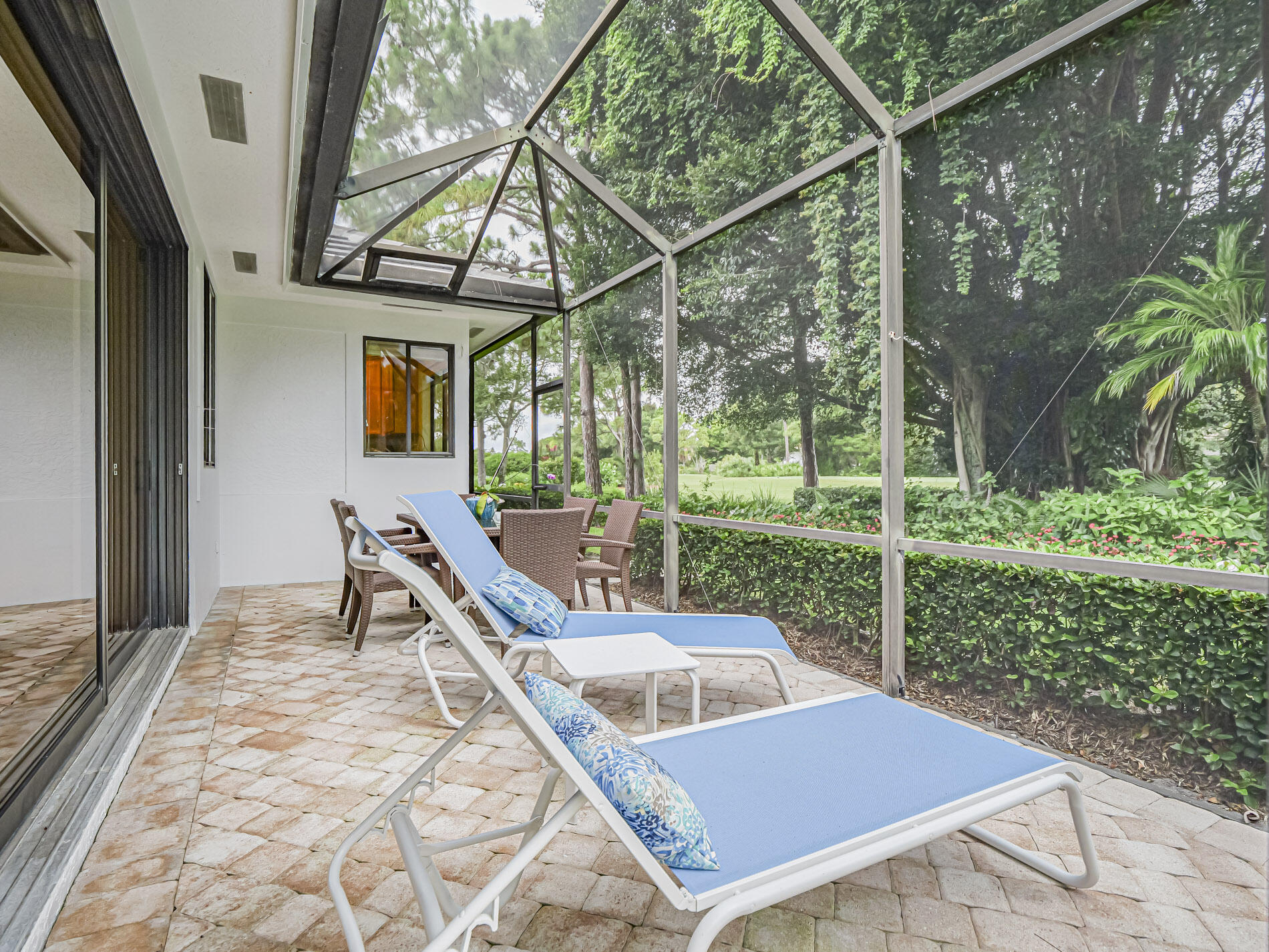WILLOUGHBY - Residential