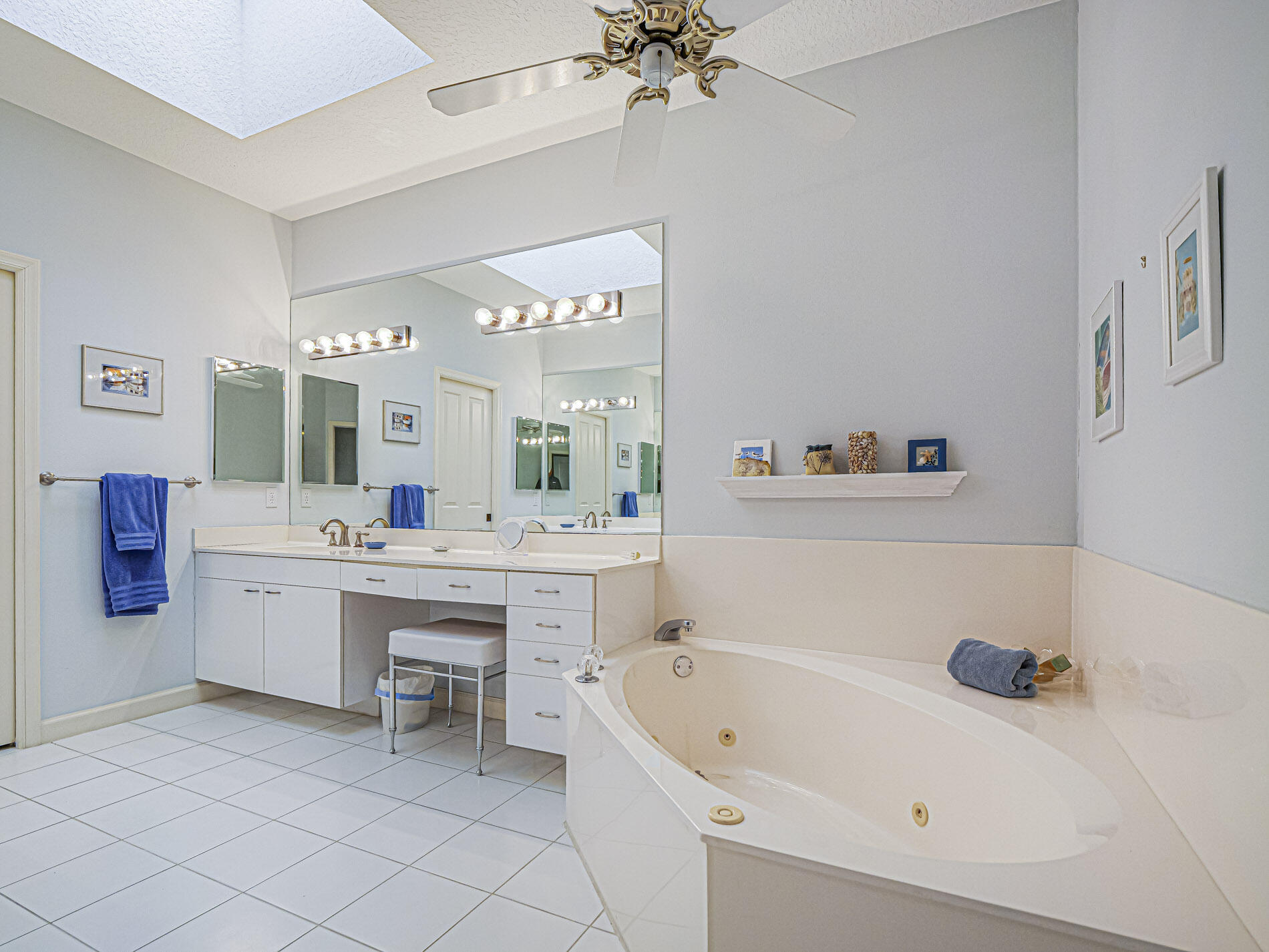 WILLOUGHBY - Residential