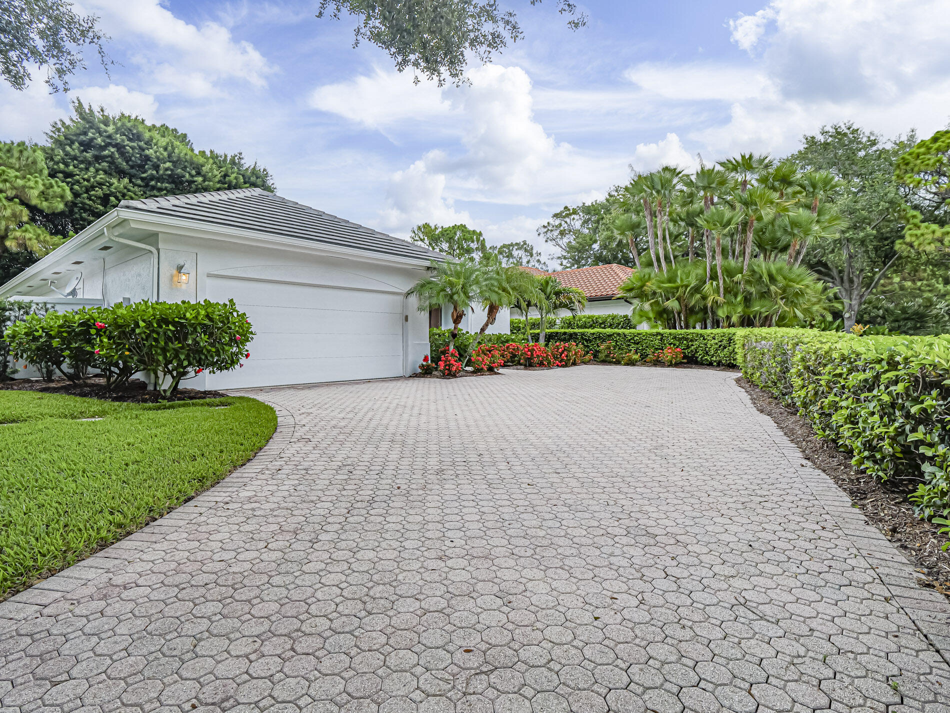 WILLOUGHBY - Residential