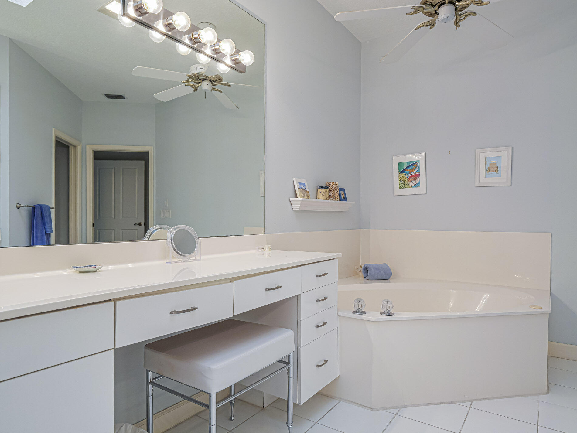 WILLOUGHBY - Residential