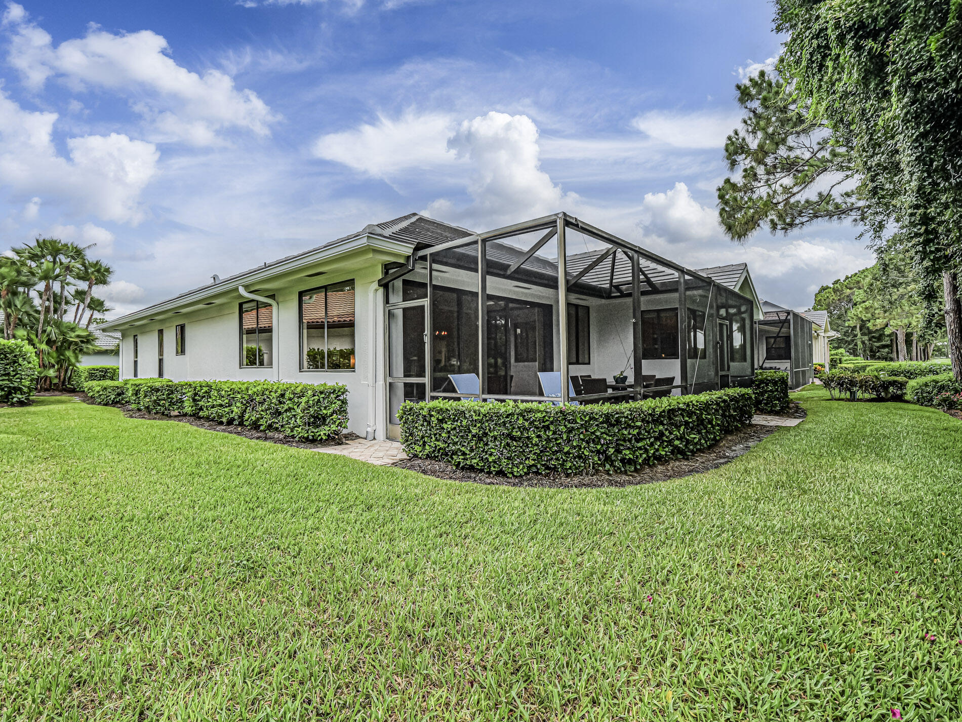 WILLOUGHBY - Residential