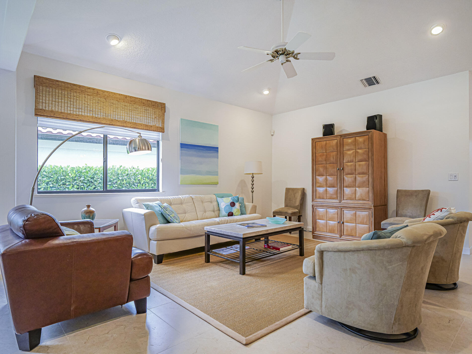WILLOUGHBY - Residential
