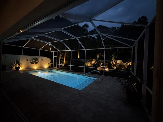 OAKS EAST - Residential