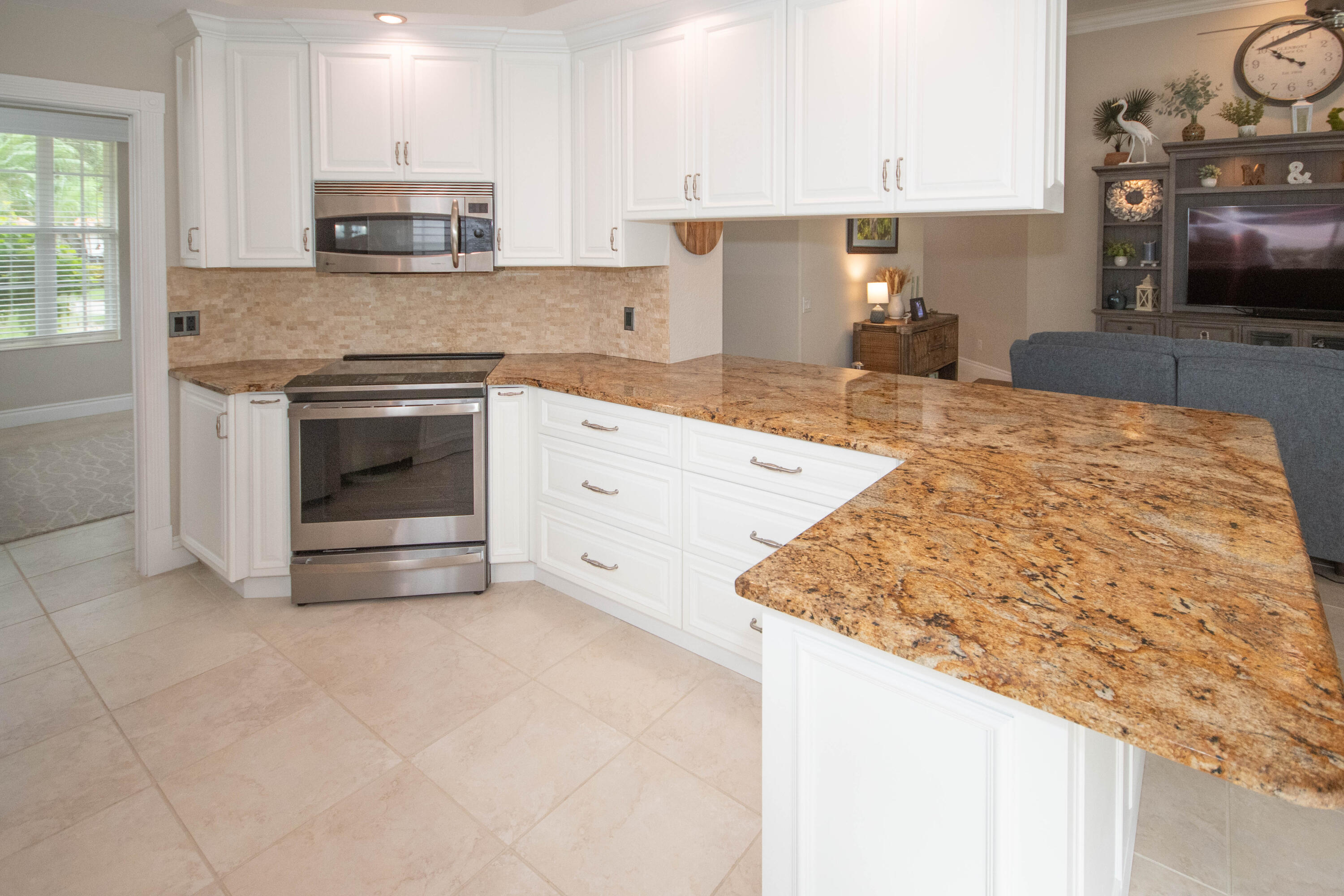 OAKS EAST - Residential