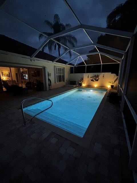 OAKS EAST - Residential