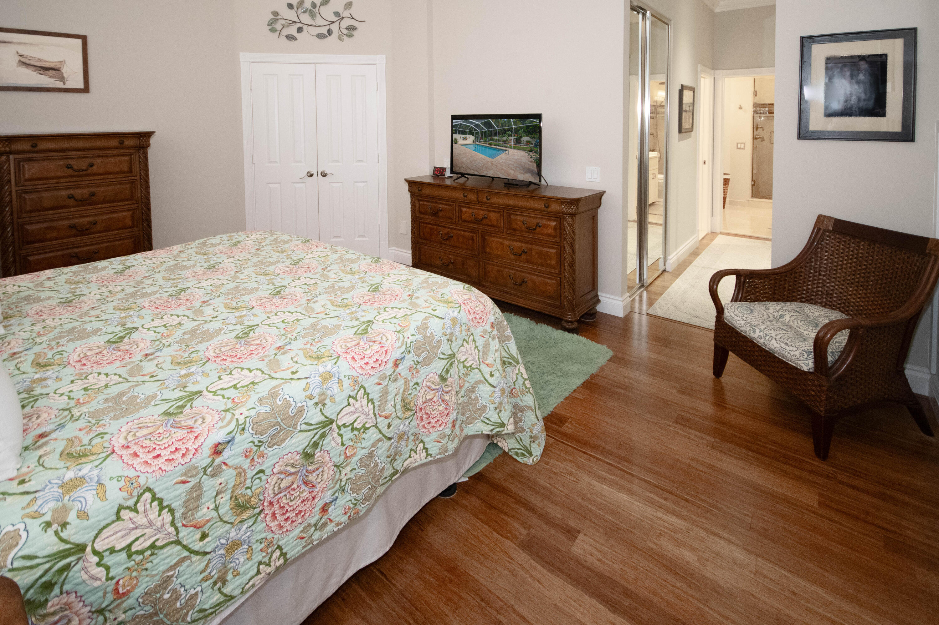 OAKS EAST - Residential