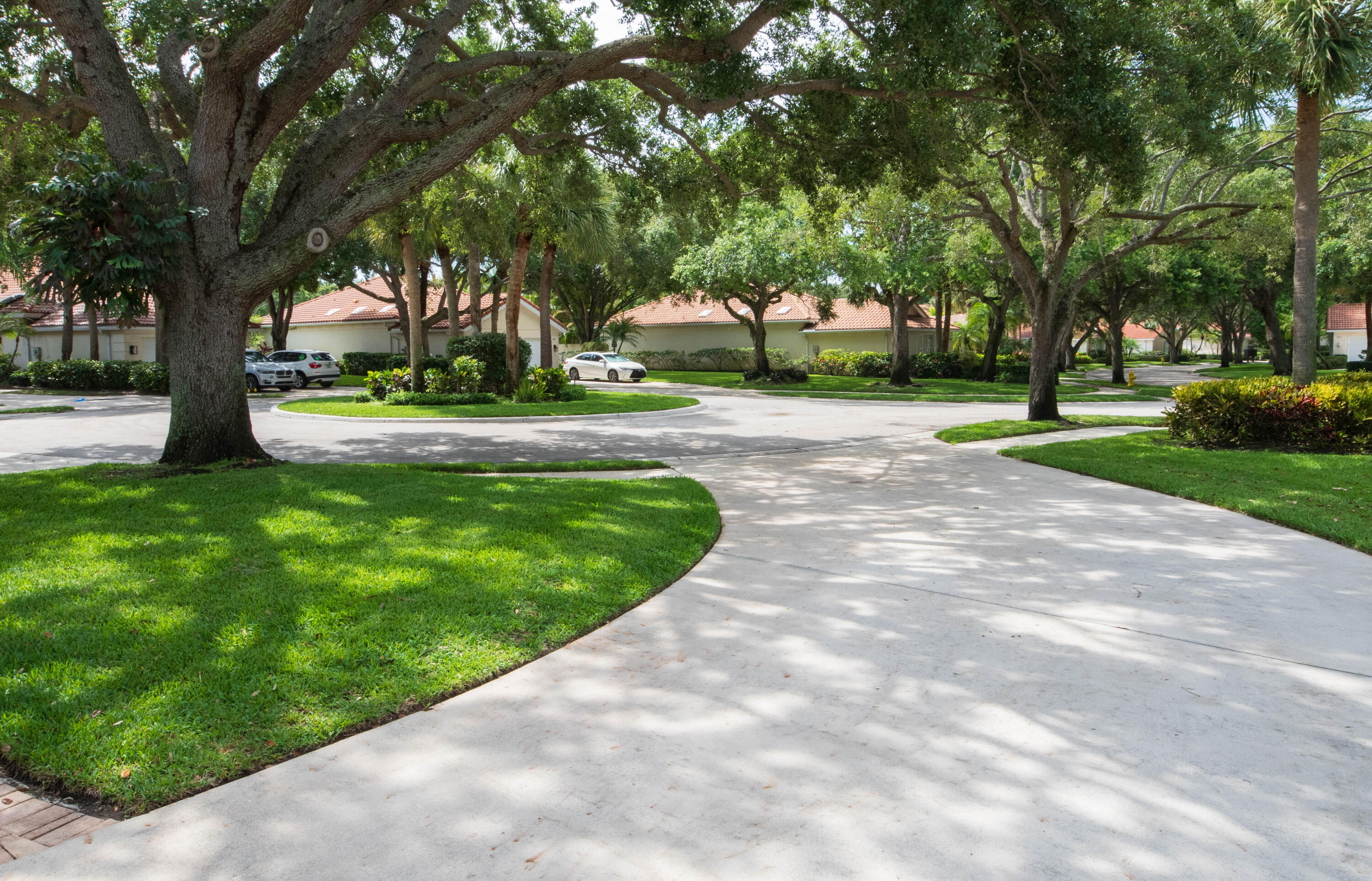 OAKS EAST - Residential