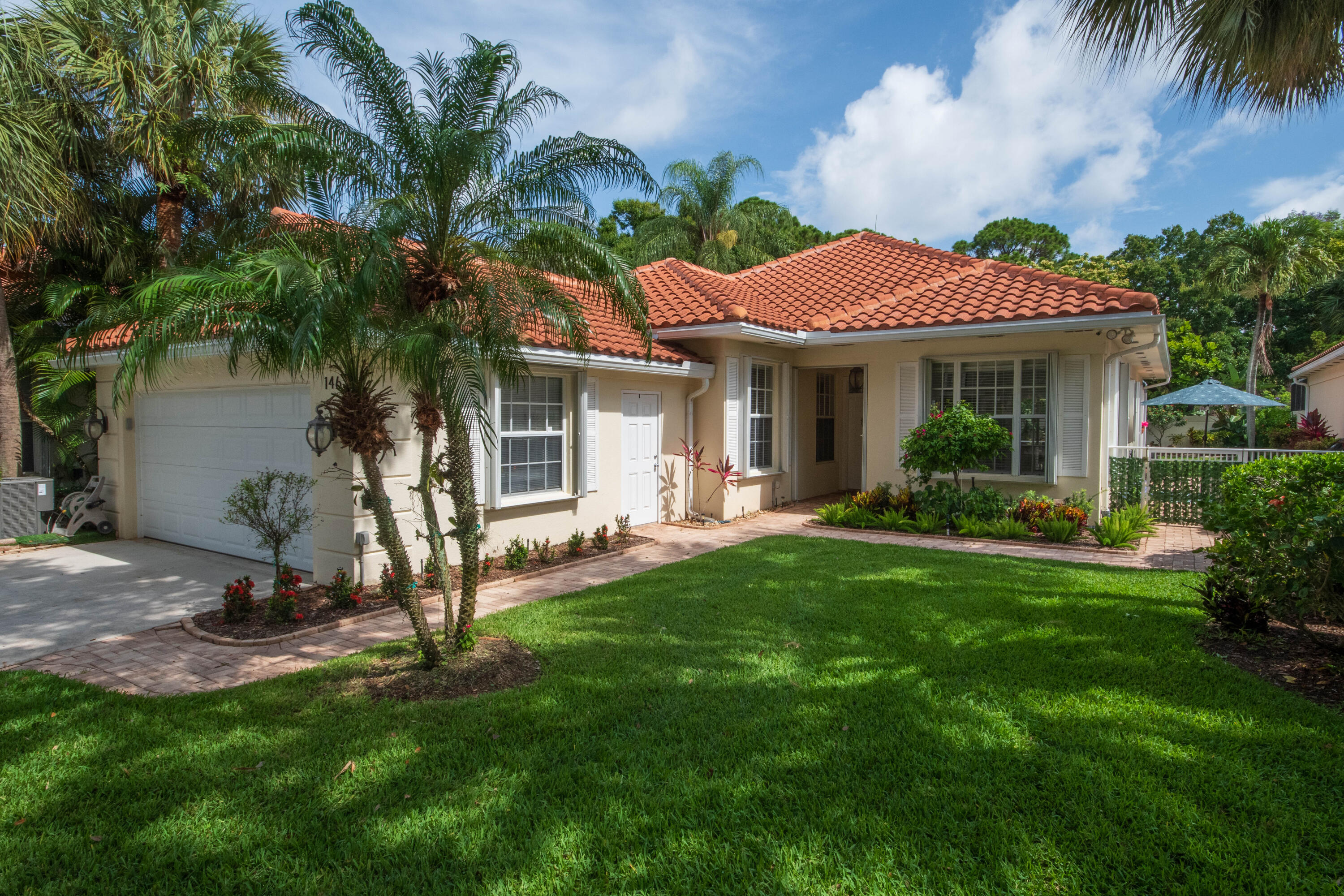 OAKS EAST - Residential