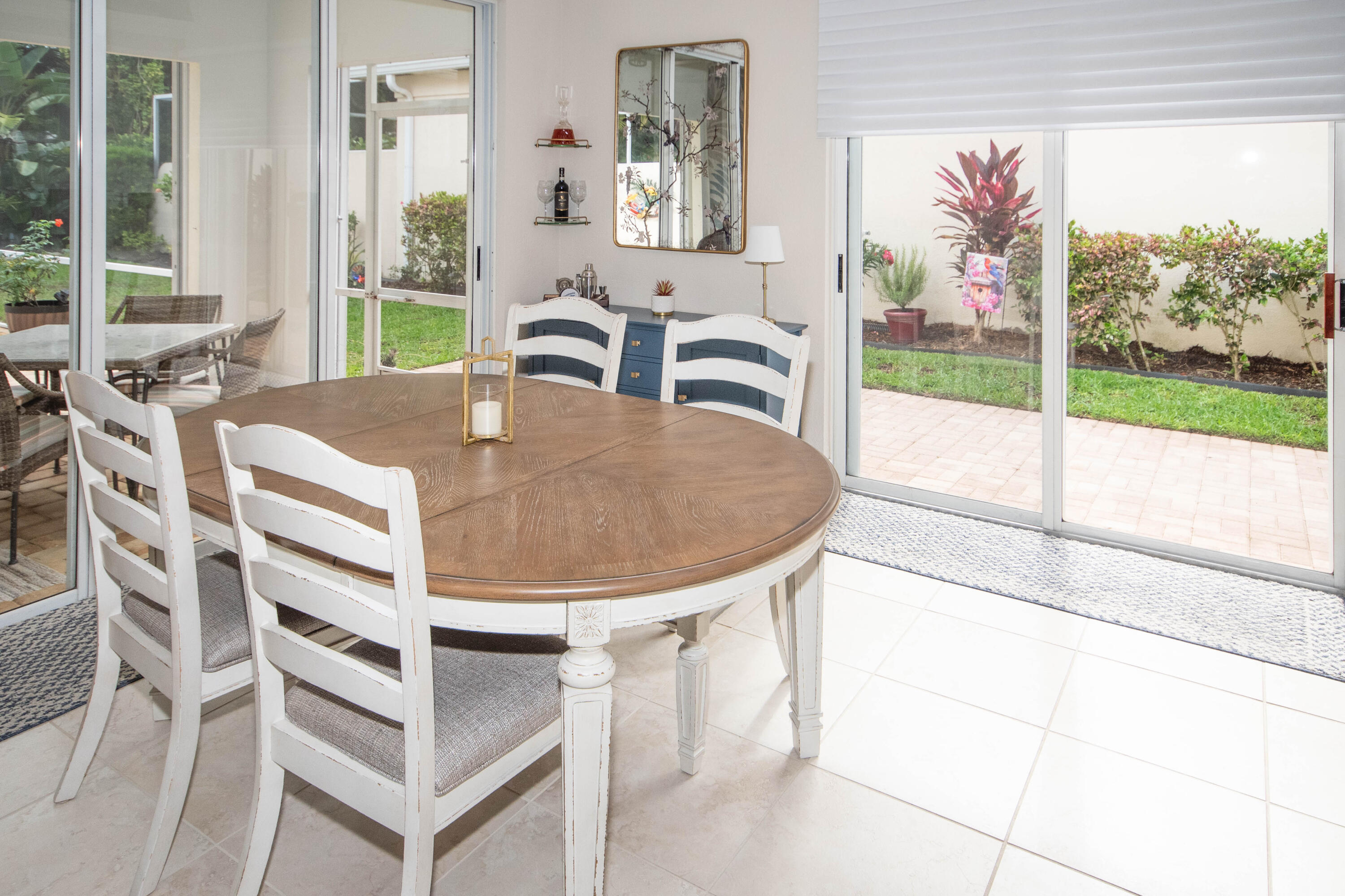 OAKS EAST - Residential