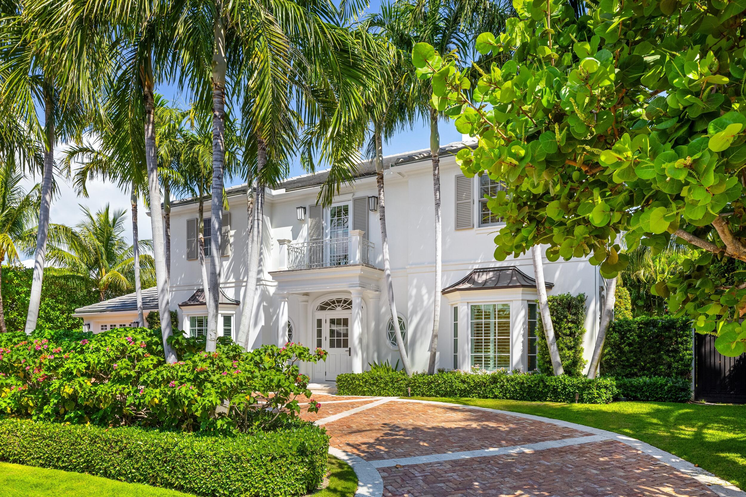 Gorgeous North End 4BR/5.1BA plus library home on a cabana street. Custom built in 2020 and designed by Smith and Moore Architects. Oversized great room with elegant fireplace. Library features wet bar and wine fridge. Gourmet kitchen with breakfast nook opens to family room. Primary Suite features morning bar, dual baths and closets, and balcony overlooking pool and gardens. First floor VIP Guest suite. Additional highlights include elevator, generator, and 2 car garage. Beautiful outdoor spaces including loggia, patio, pool, and spa.