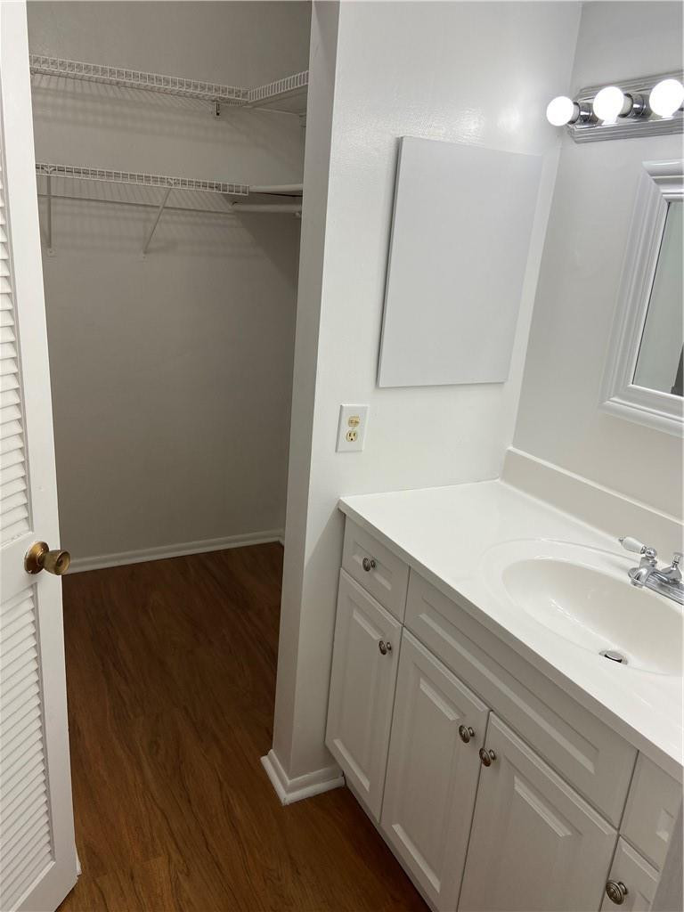FOXCROFT APTS INC CONDO - Residential
